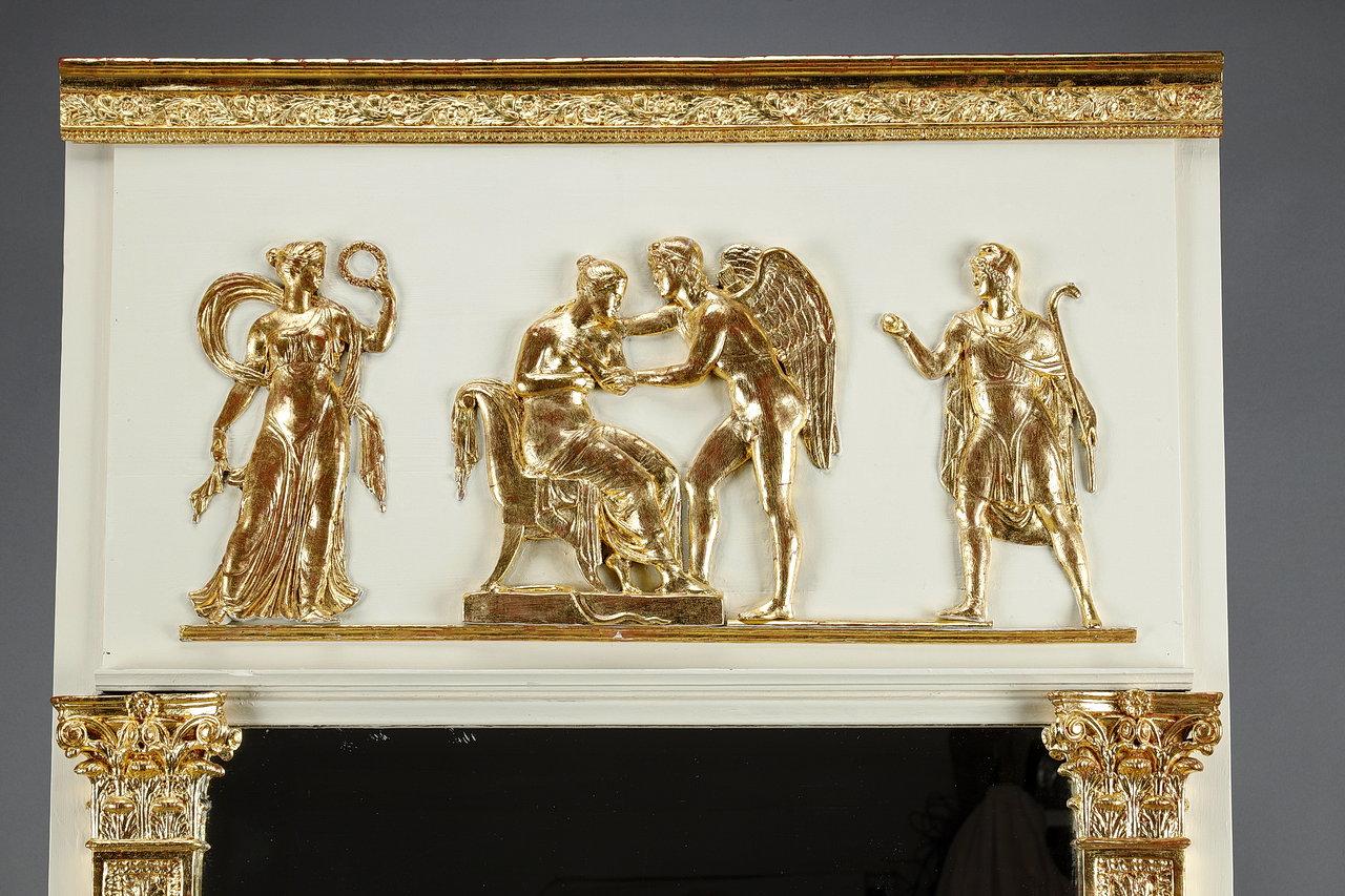 Wood and Gilded Stucco Overmantel Mirror, Empire Period, 19th Century In Good Condition For Sale In Paris, FR