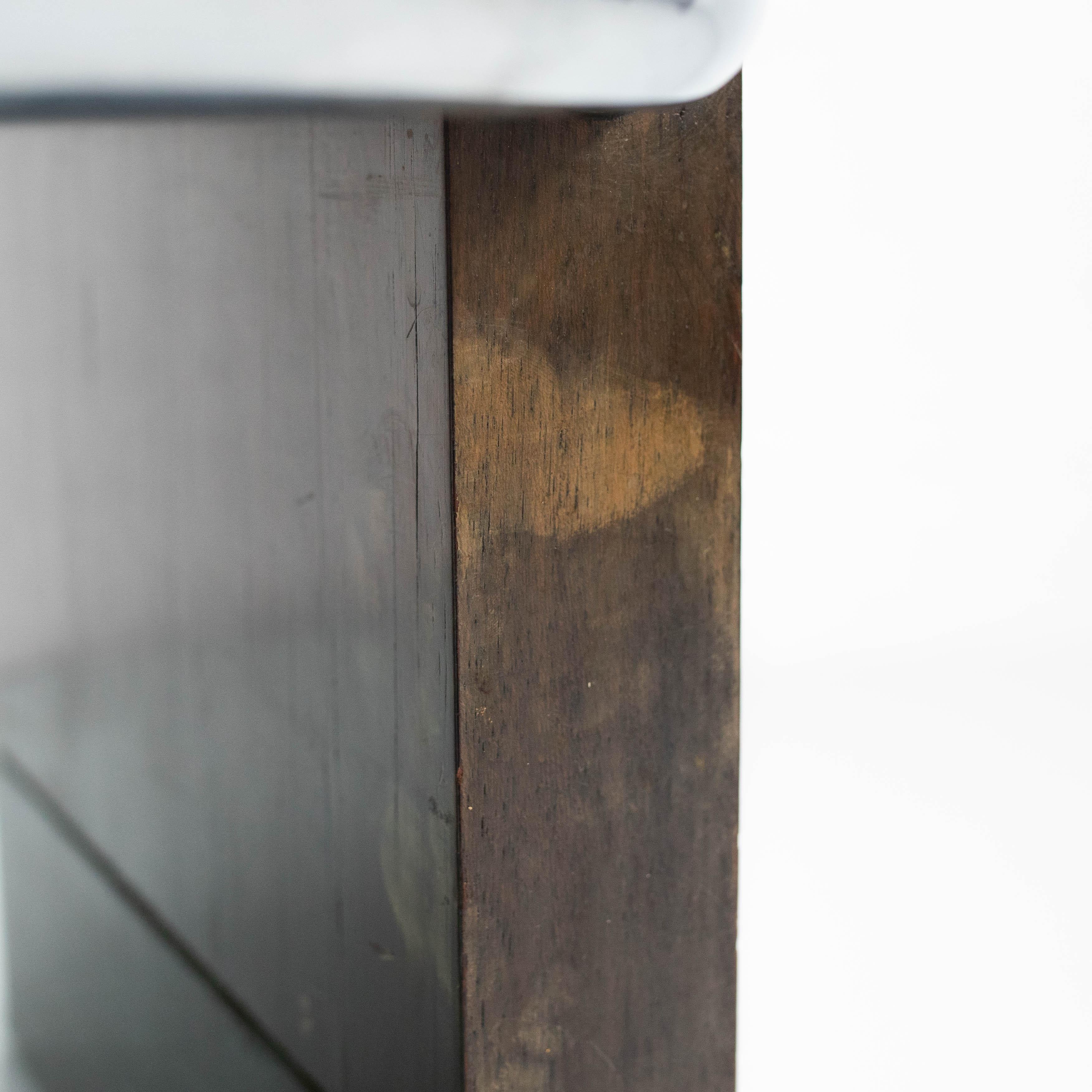 Couchtisch aus Holz und Glas, um 1950 im Angebot 5