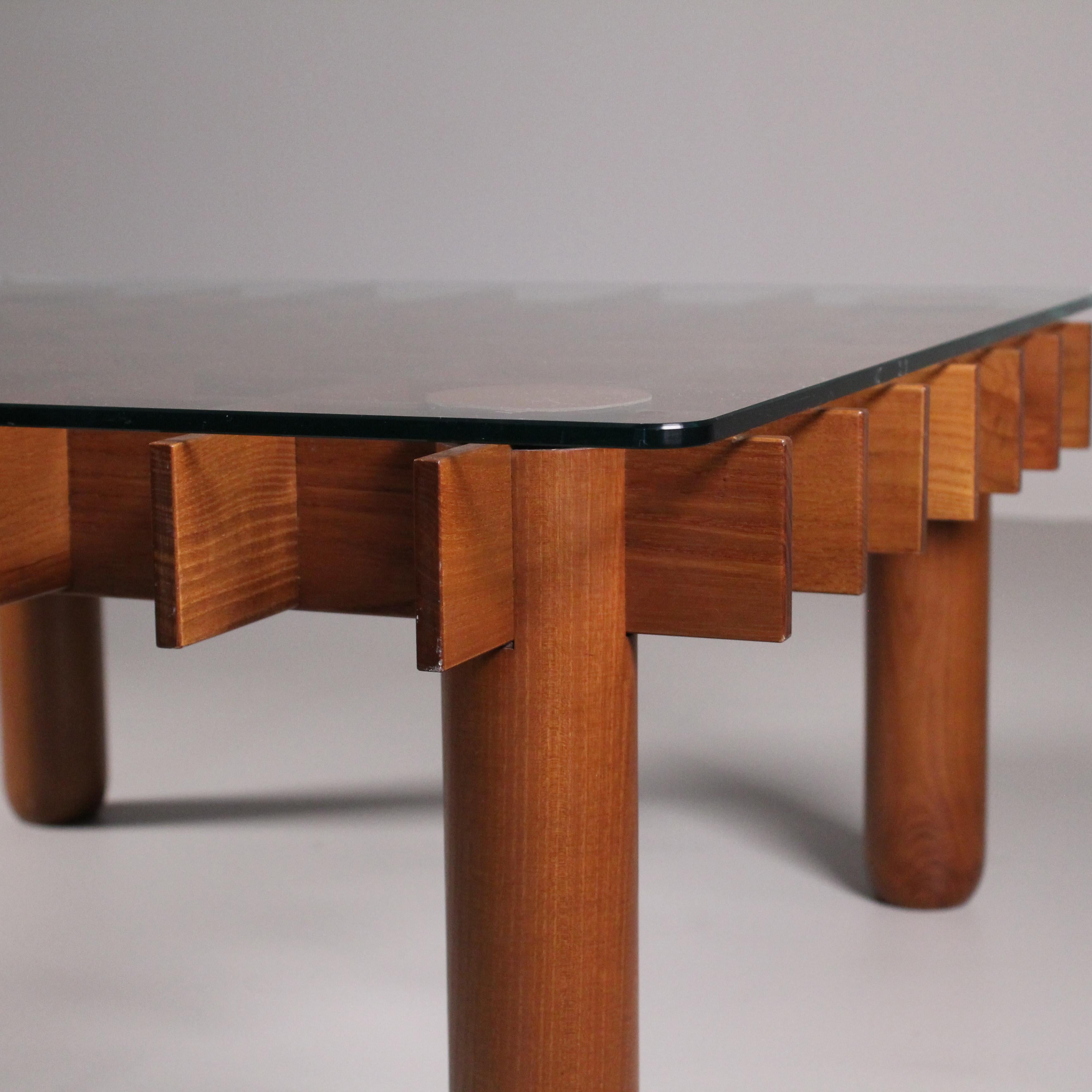 Wood and glass Coffee Table For Sale 7