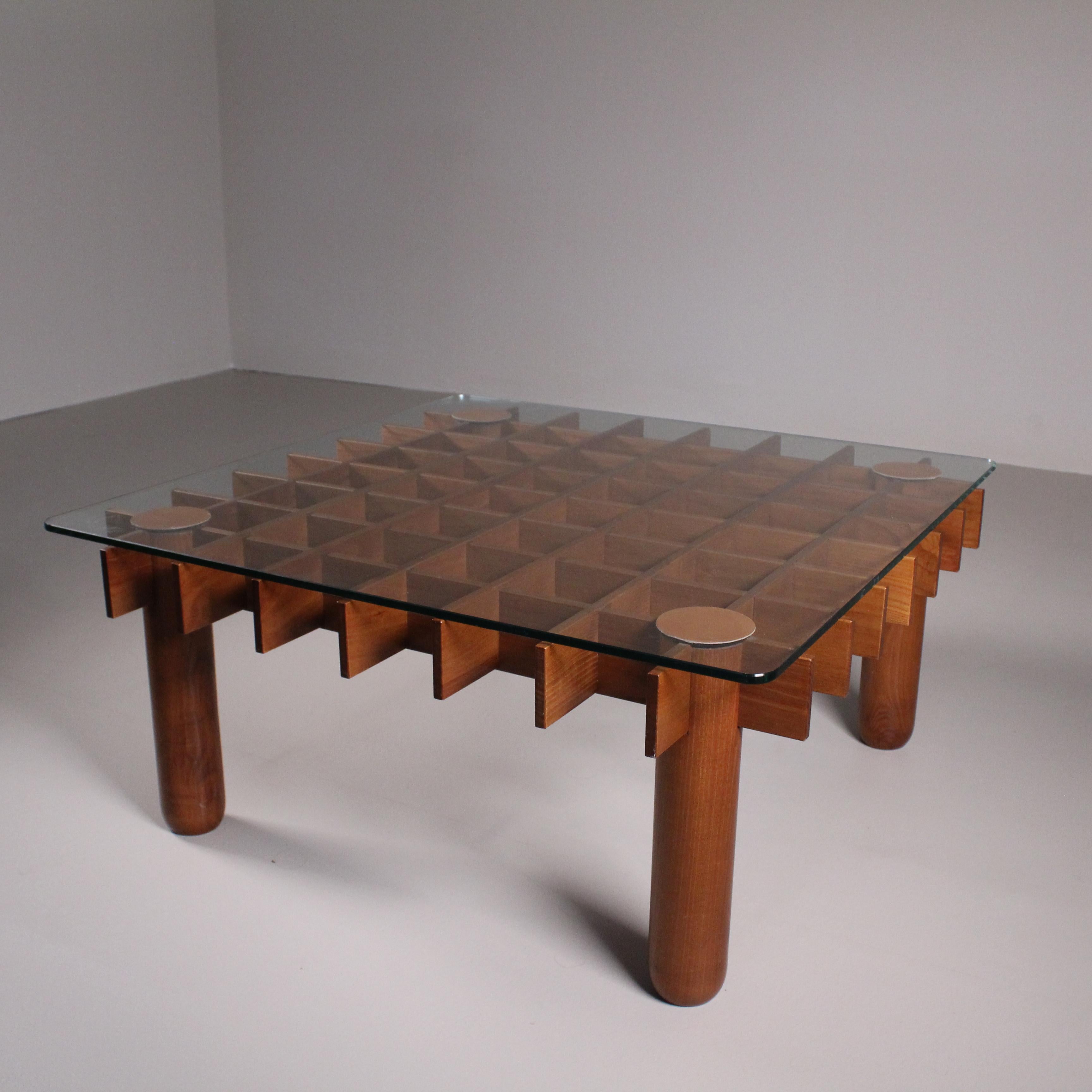 Wood and glass Coffee Table For Sale 1