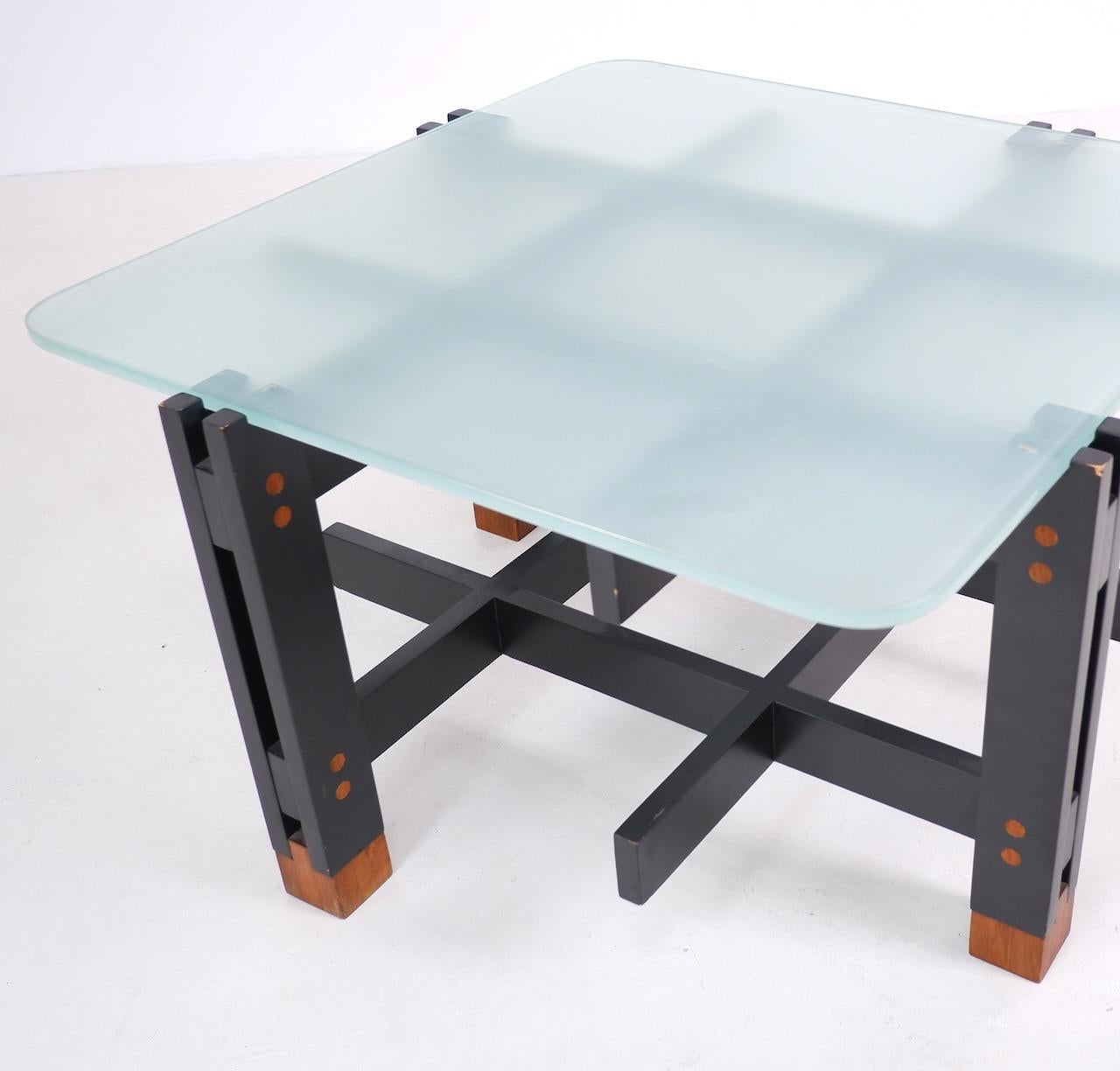 Mid-Century Modern Wood and Glass Coffee Table, Italy, circa 1960 For Sale