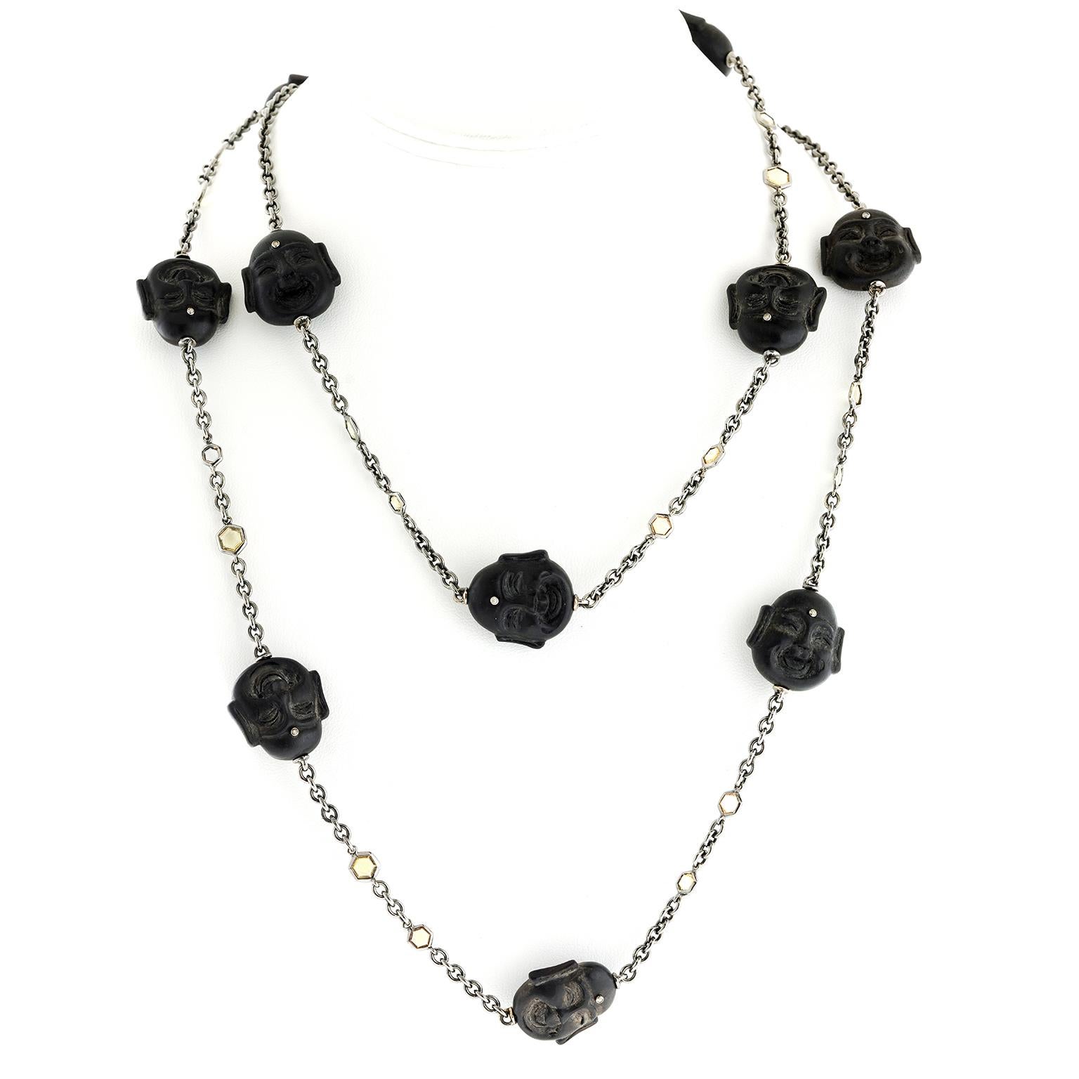 Taille ronde Collier de bouddha en bois et or en vente