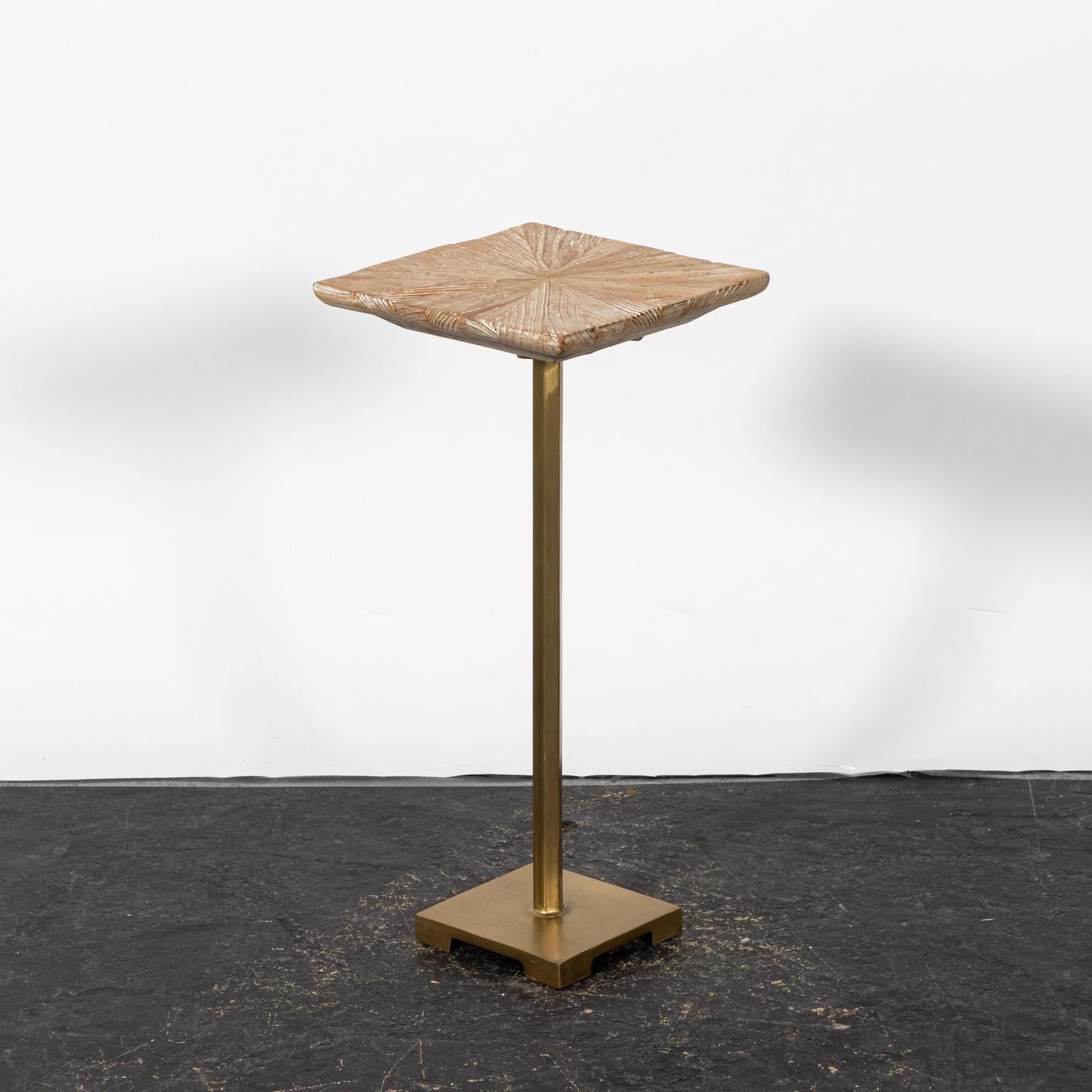 Kleiner Getränketisch aus Holz und Eisen im Zustand „Gut“ in Stamford, CT