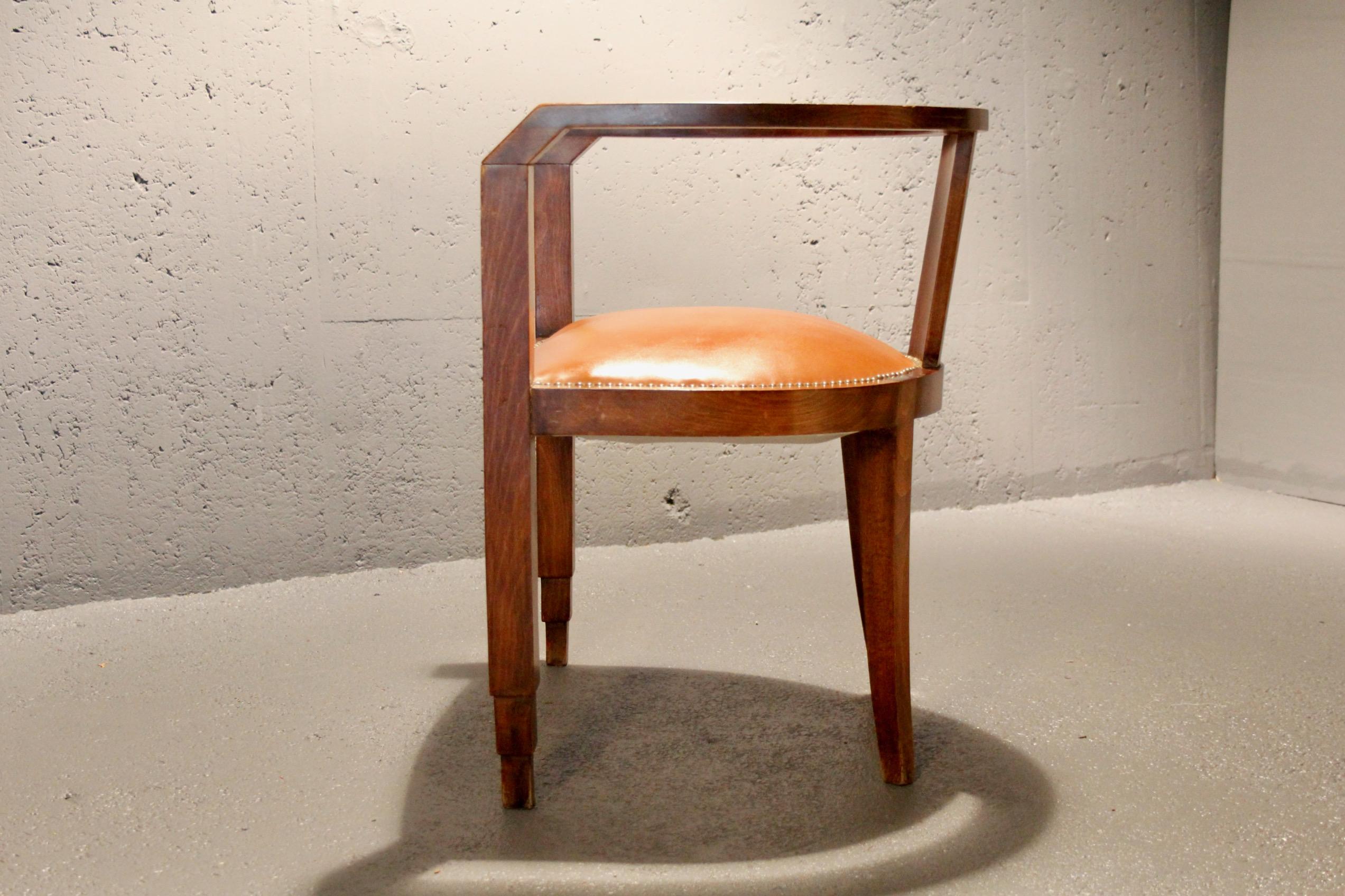 Fauteuil Art Déco en bois et cuir en vente 2