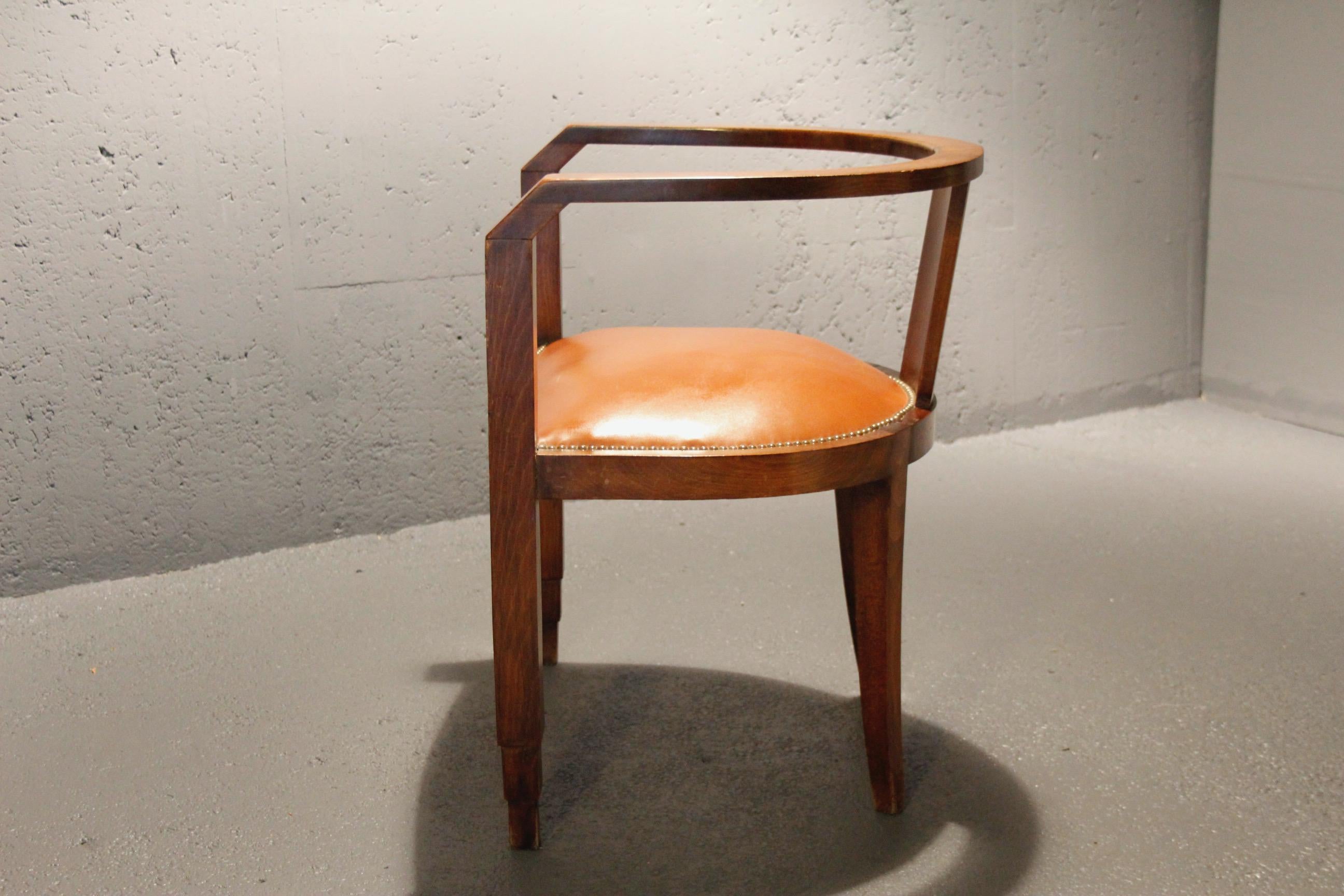 Fauteuil Art Déco en bois et cuir en vente 3