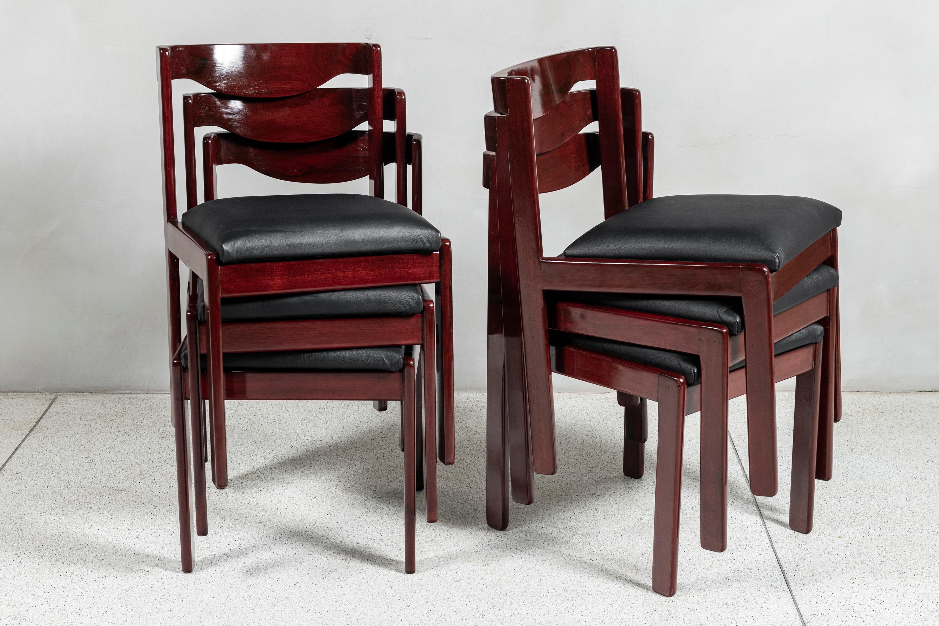 Wood and leather set of 6 LP stackable chairs designed by Ricardo Blanco, Argentina, 1970.