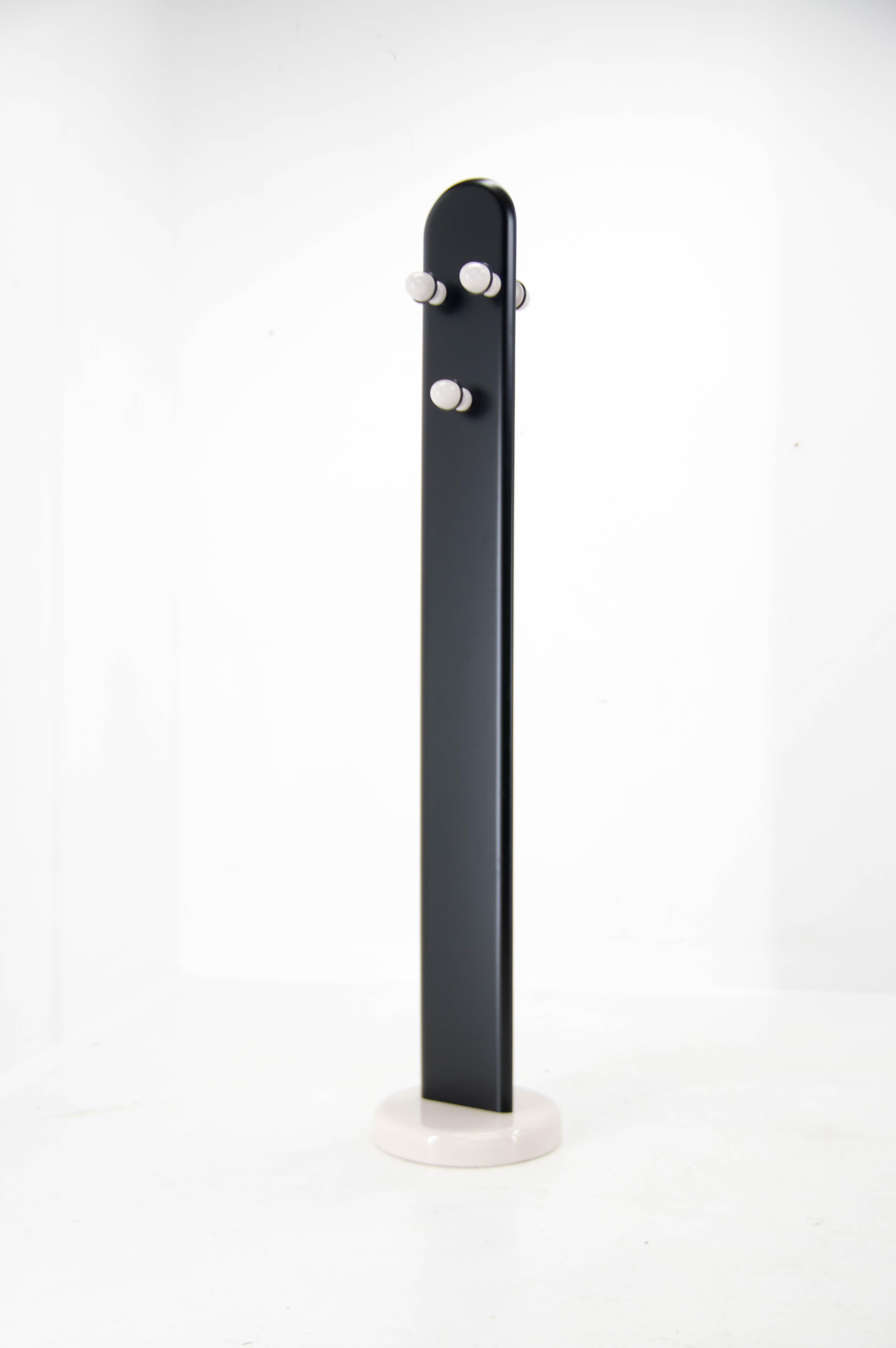 Mid-Century Modern Wood and Marble Design Coat Stand, Italy, 1970s