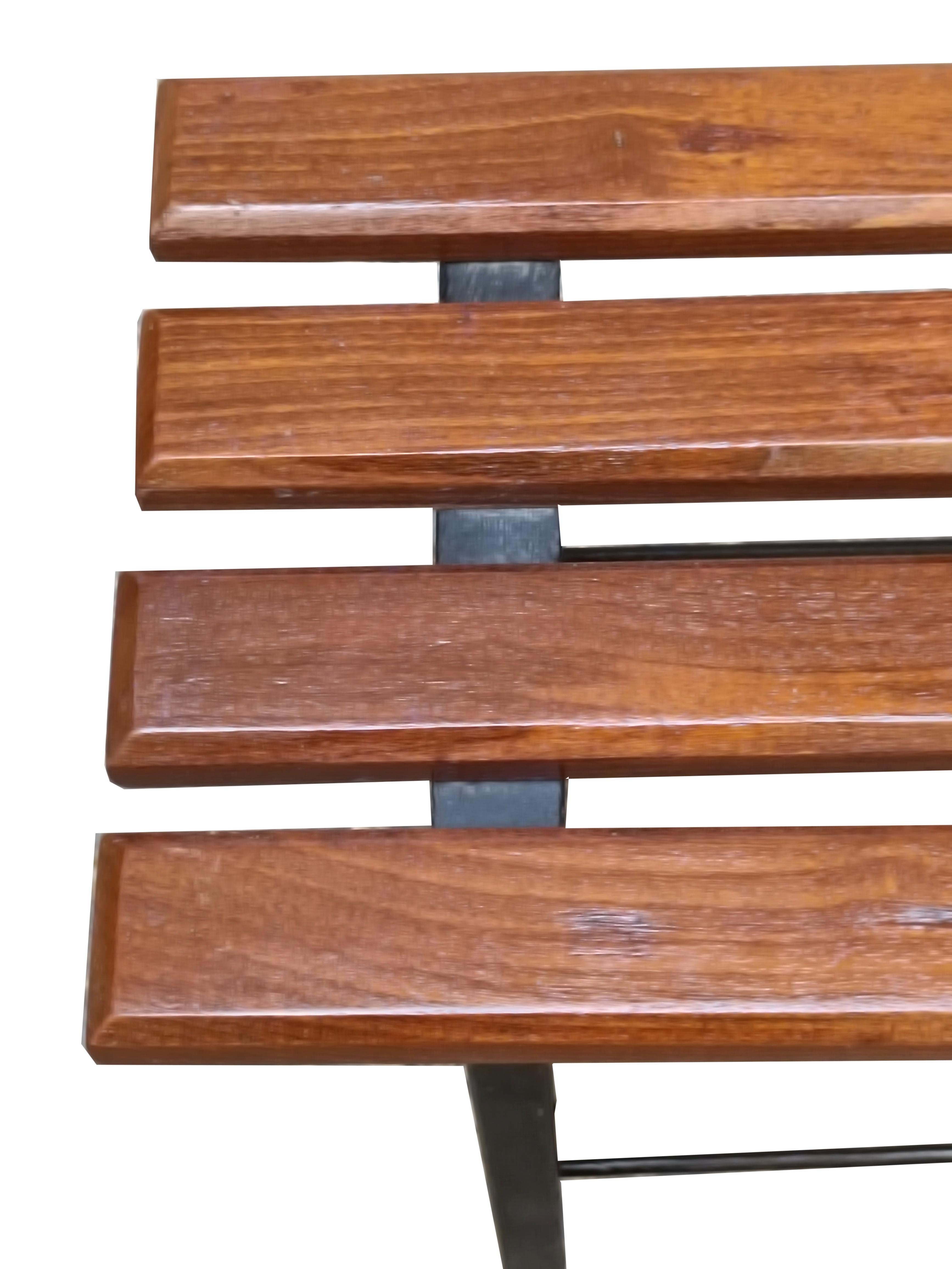 Milieu du XXe siècle Banc en bois et métal, Italie, années 1960 en vente