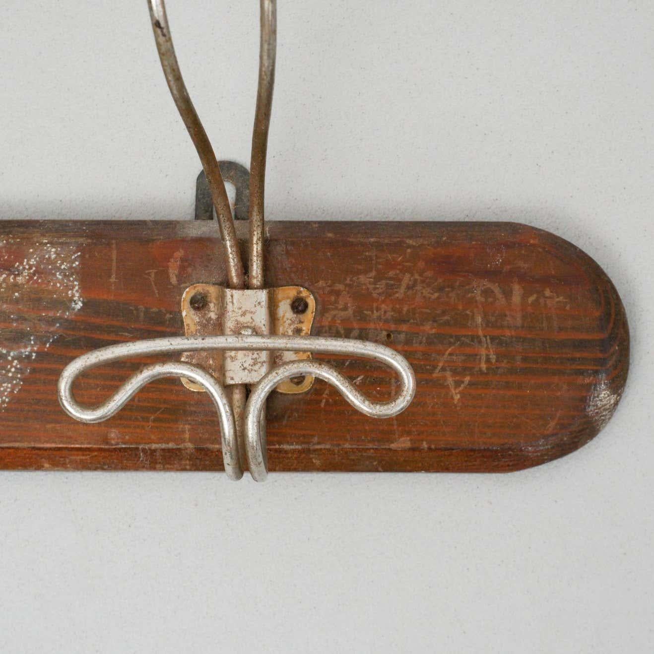 Wood and Metal Coat Rack, circa 1930 In Fair Condition For Sale In Barcelona, Barcelona