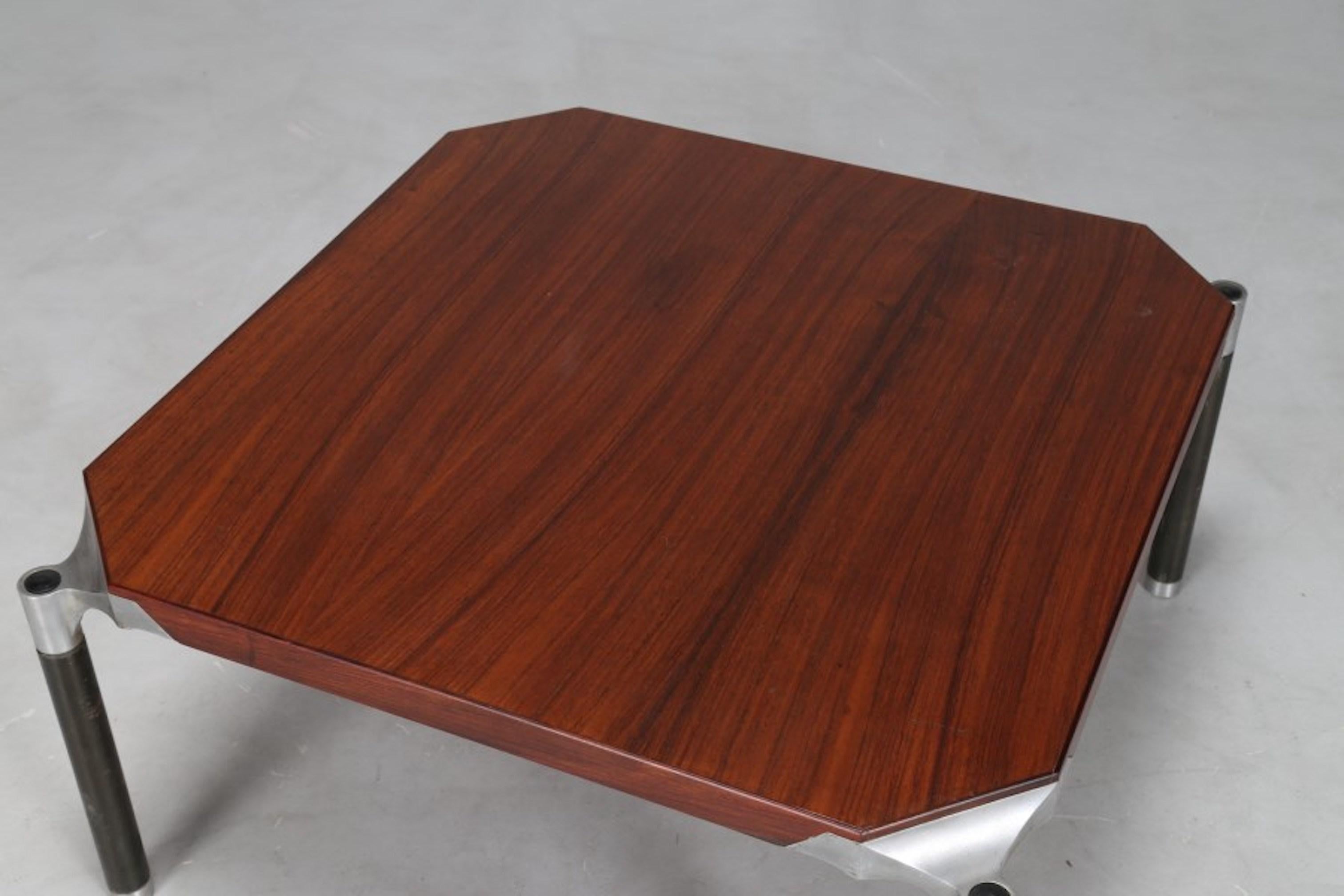 Mid-Century Modern Wood and metal coffee table by Ico Parisi for MIM, Rome, (Two Available) For Sale