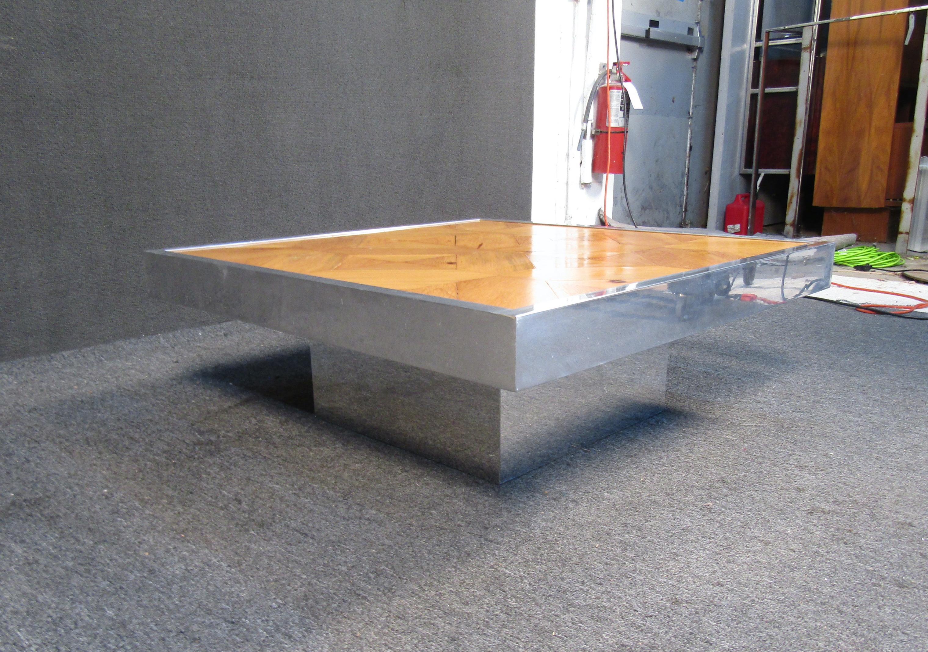 Mid-Century Modern Wood and Metal Coffee Table in Style of Milo Baughman