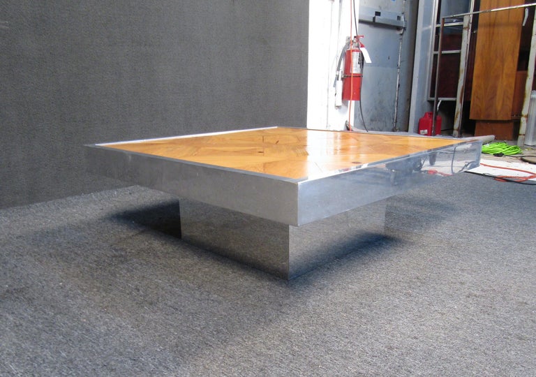 Wood and Metal Coffee Table in Style of Milo Baughman In Good Condition For Sale In Brooklyn, NY