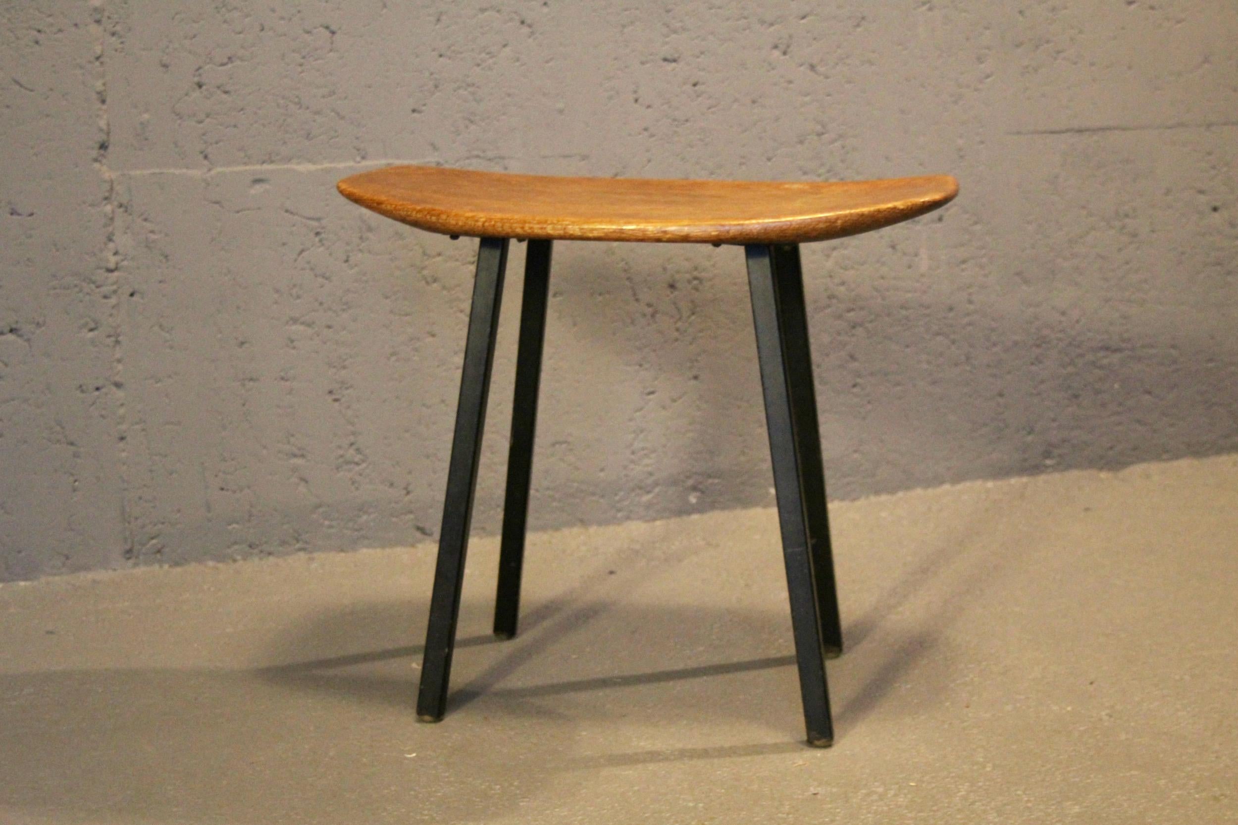 Métal Tabouret en bois et métal en vente