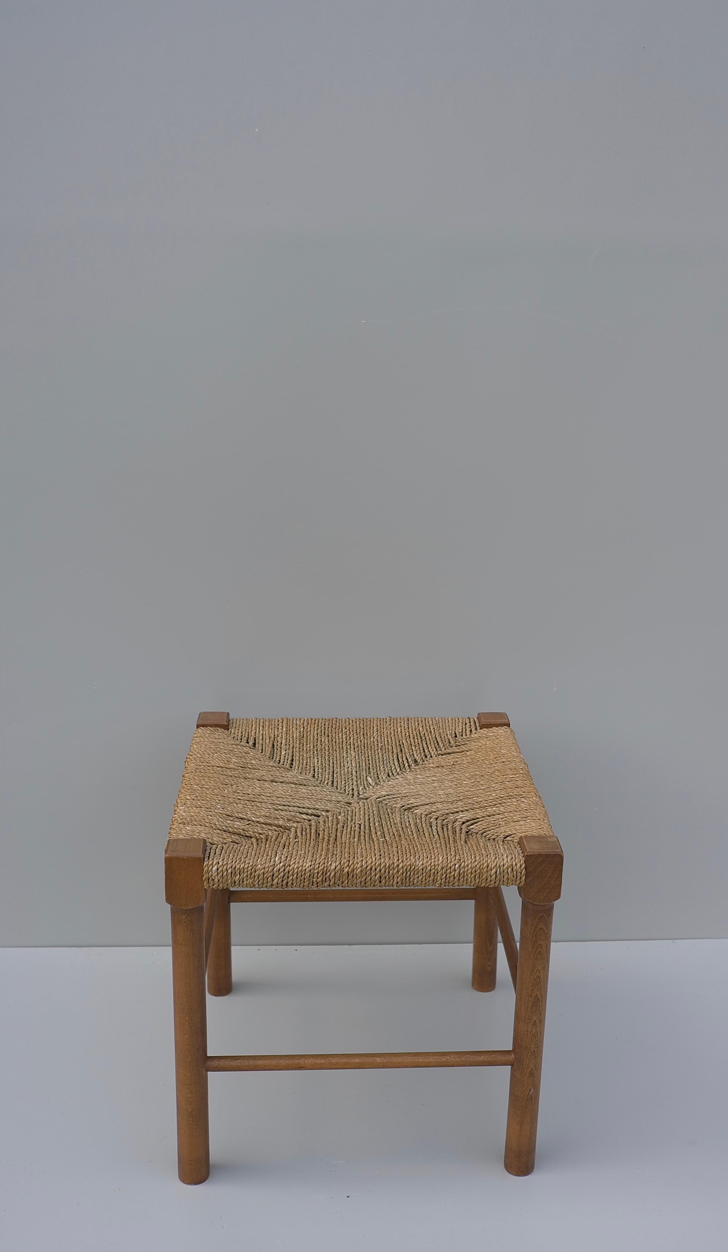 Wood and Rope Mid-Century Stool, France 1950's In Good Condition For Sale In Den Haag, NL