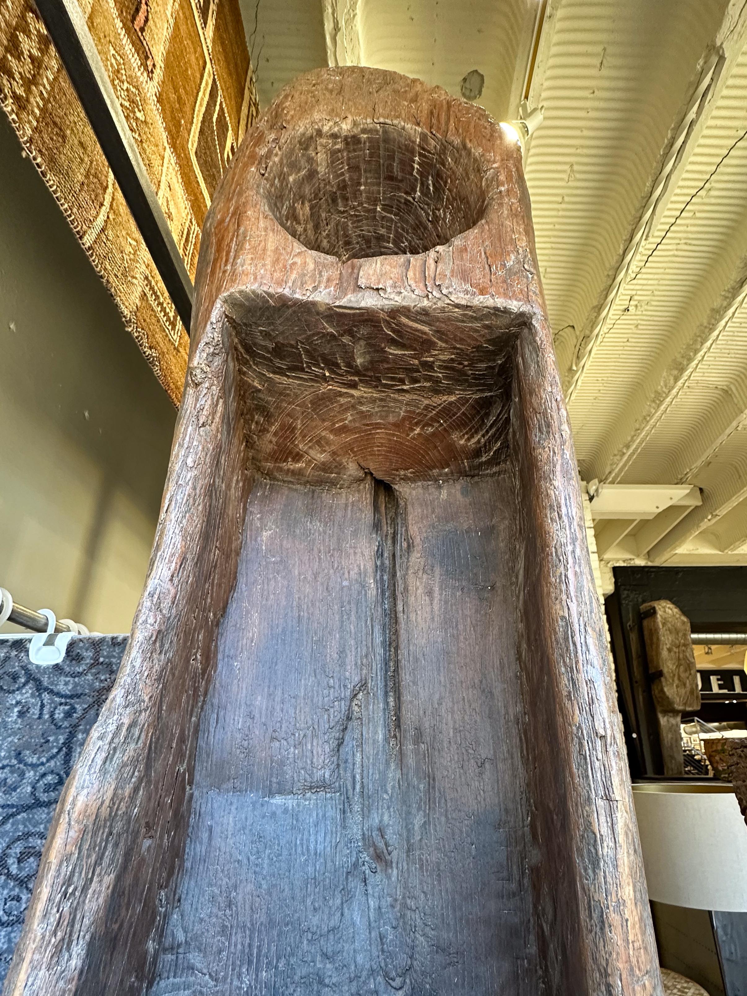 Rustico Totem in legno e acciaio in vendita