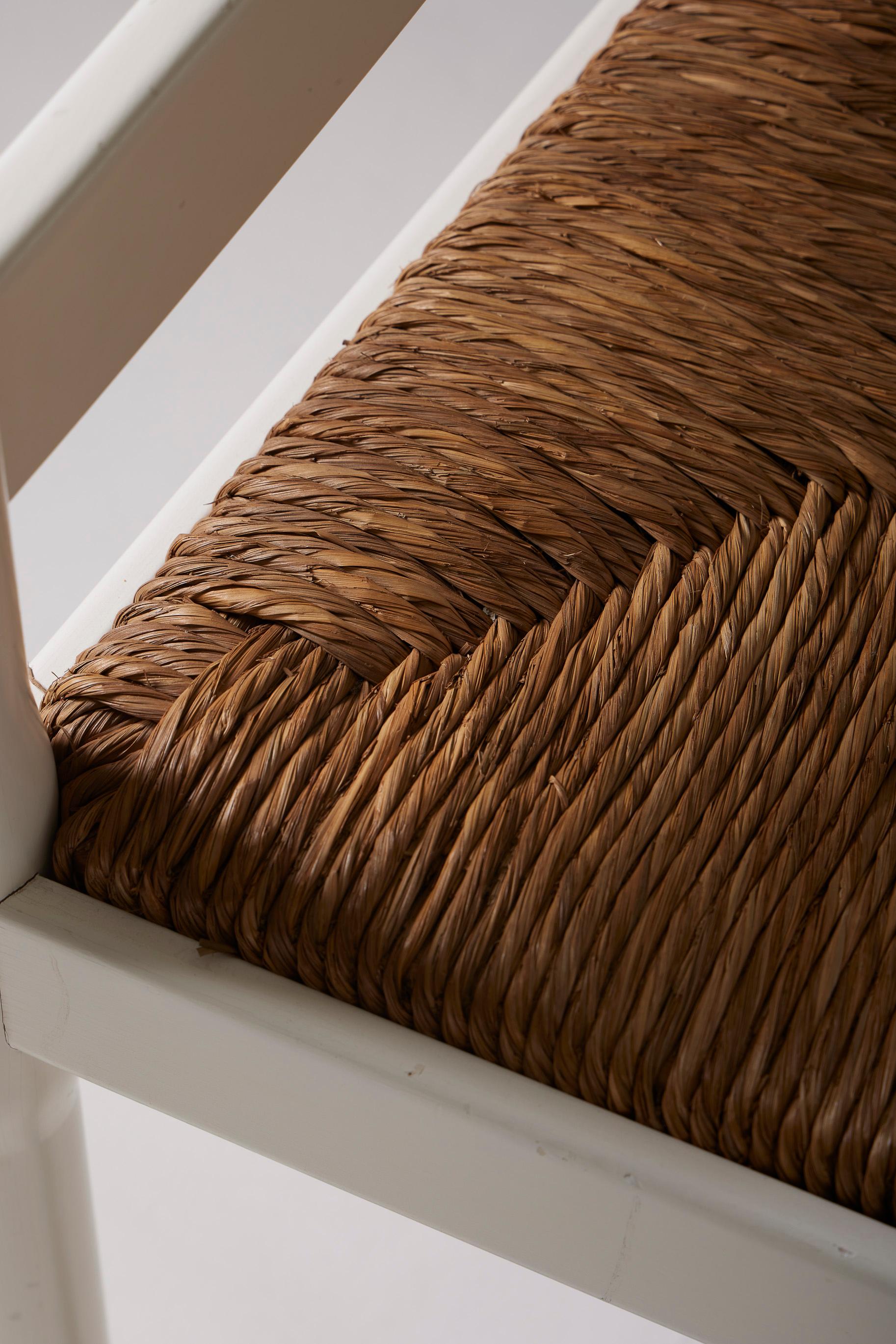 Silla de madera y paja de Vico Magistretti 7