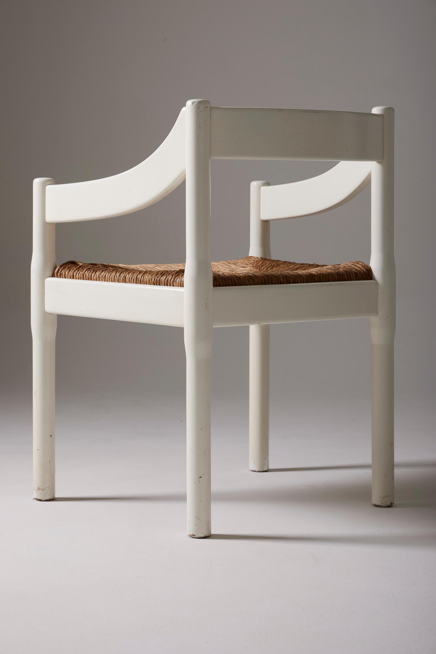 Silla de madera y paja de Vico Magistretti Madera