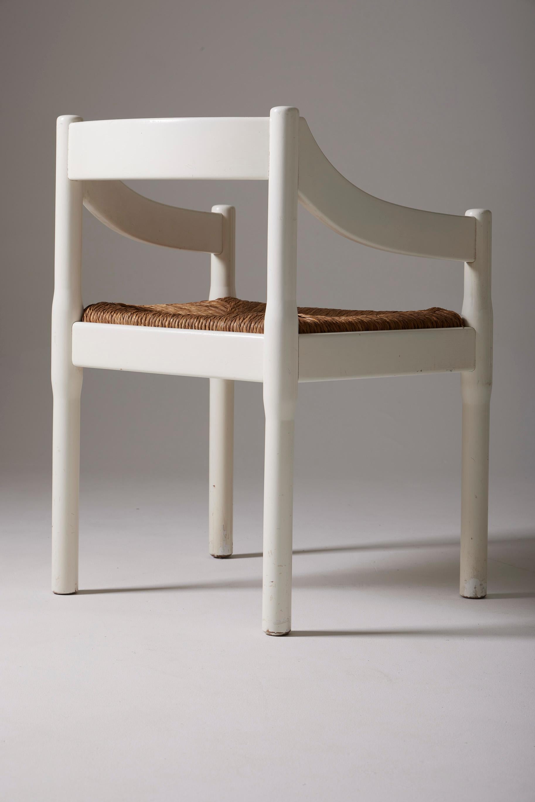 Silla de madera y paja de Vico Magistretti 2