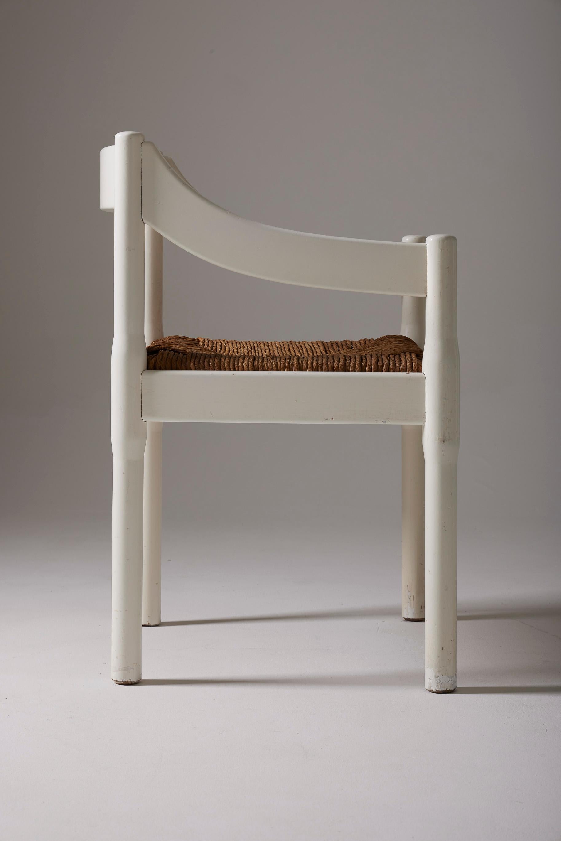  Wood and straw chair by Vico Magistretti For Sale 4