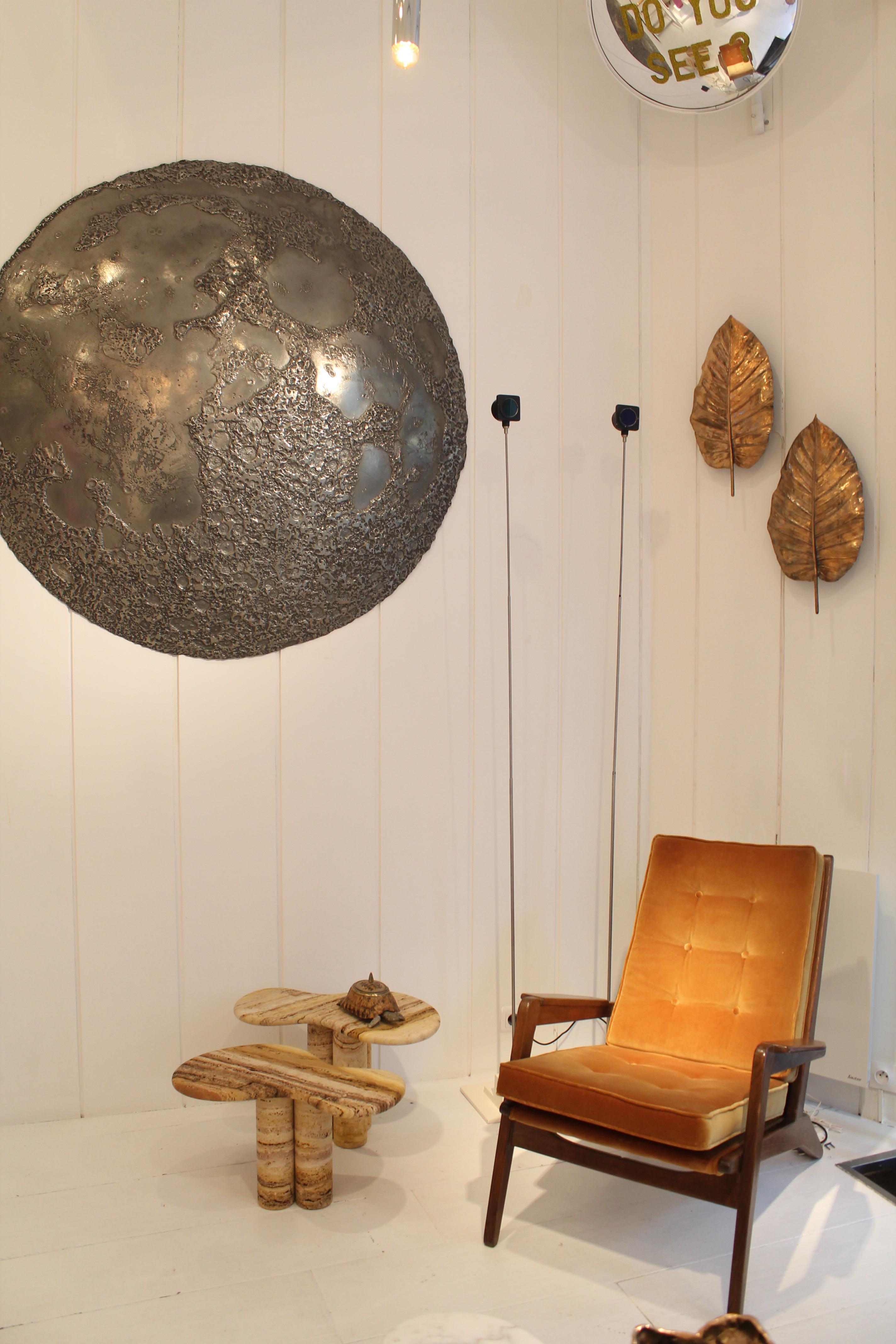 Sessel aus Holz und Samt von Pierre Gauriche (Moderne der Mitte des Jahrhunderts)