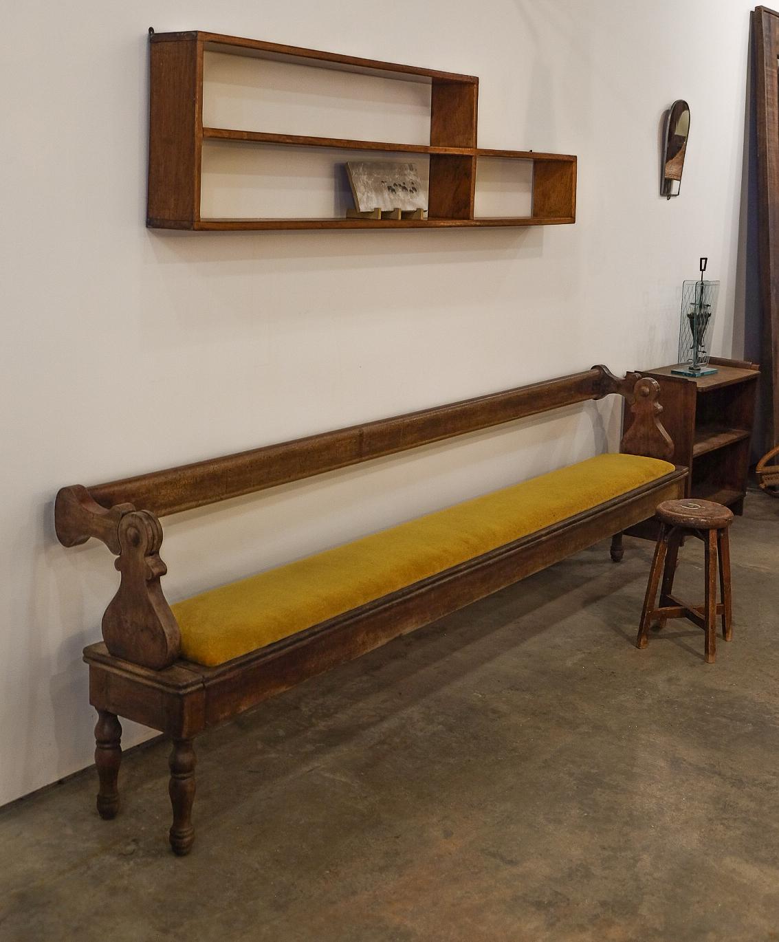XIXe siècle Banc en bois et velours en vente