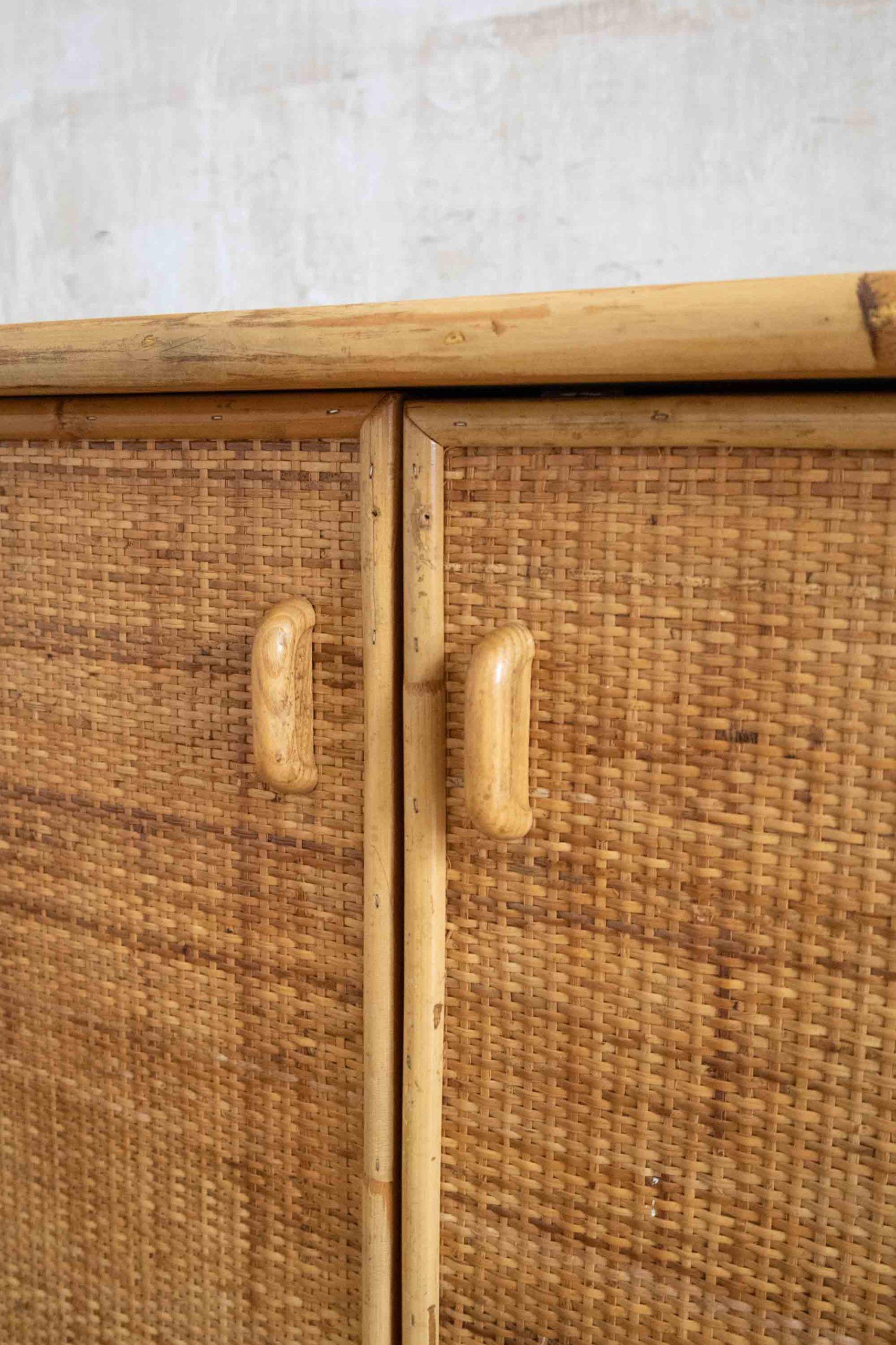 Fine XX secolo Wood, Bamboo and Rattan Sideboard – 1970s in vendita