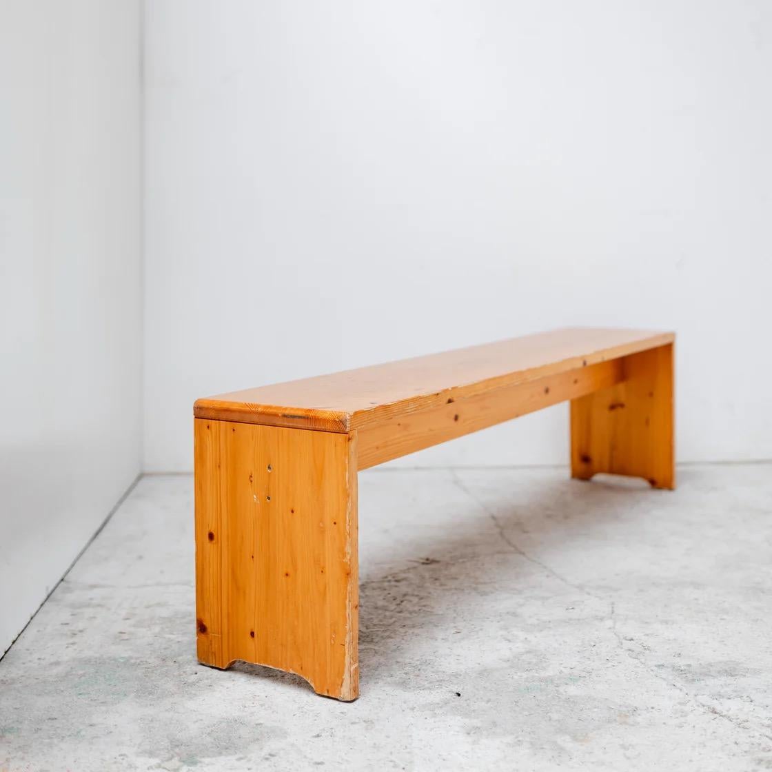 Wood Bench from Savoie In Good Condition For Sale In Tokyo, Tokyo