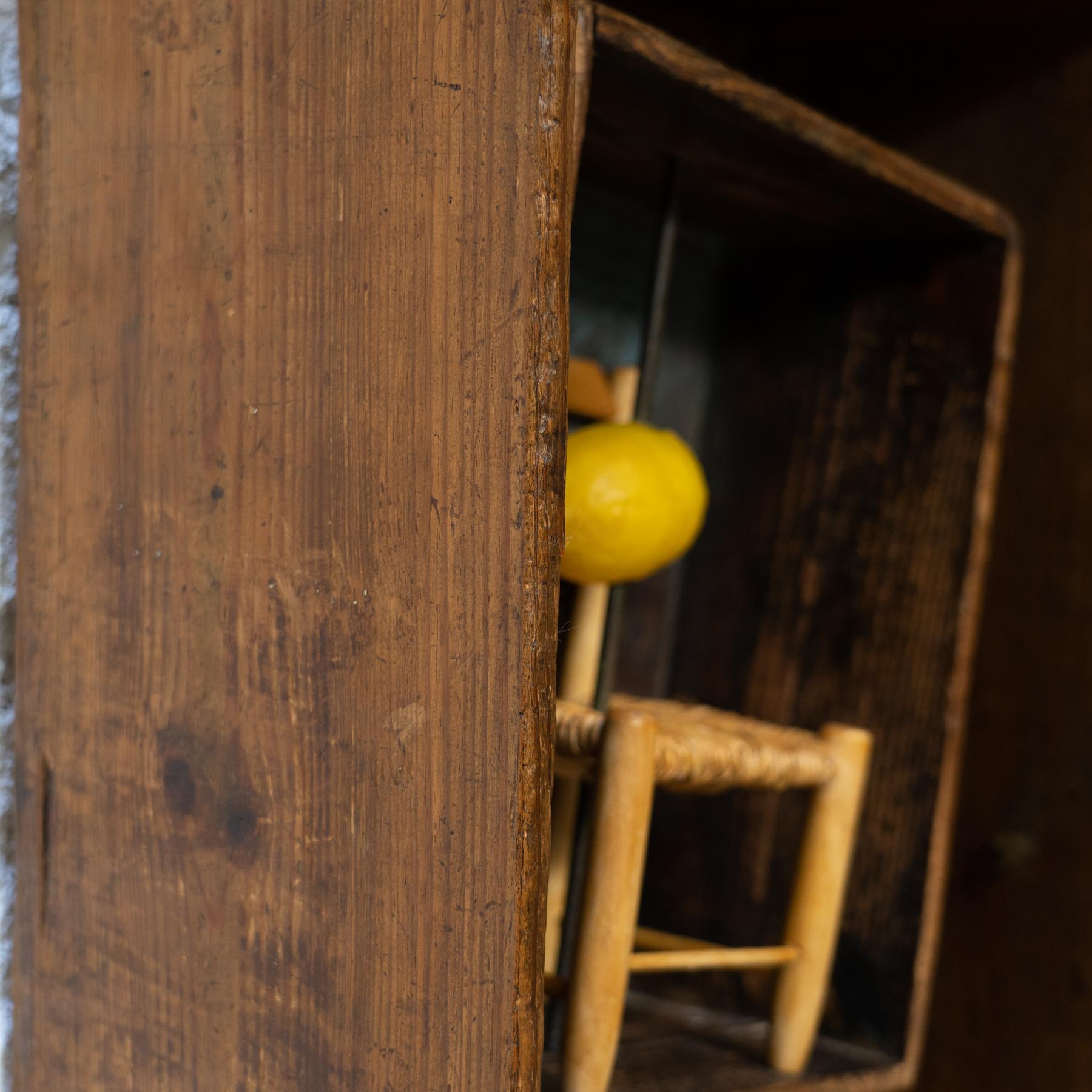 Wood box sculpture “Eix de rotació” by Vicens Orsolà, 1984 For Sale 2