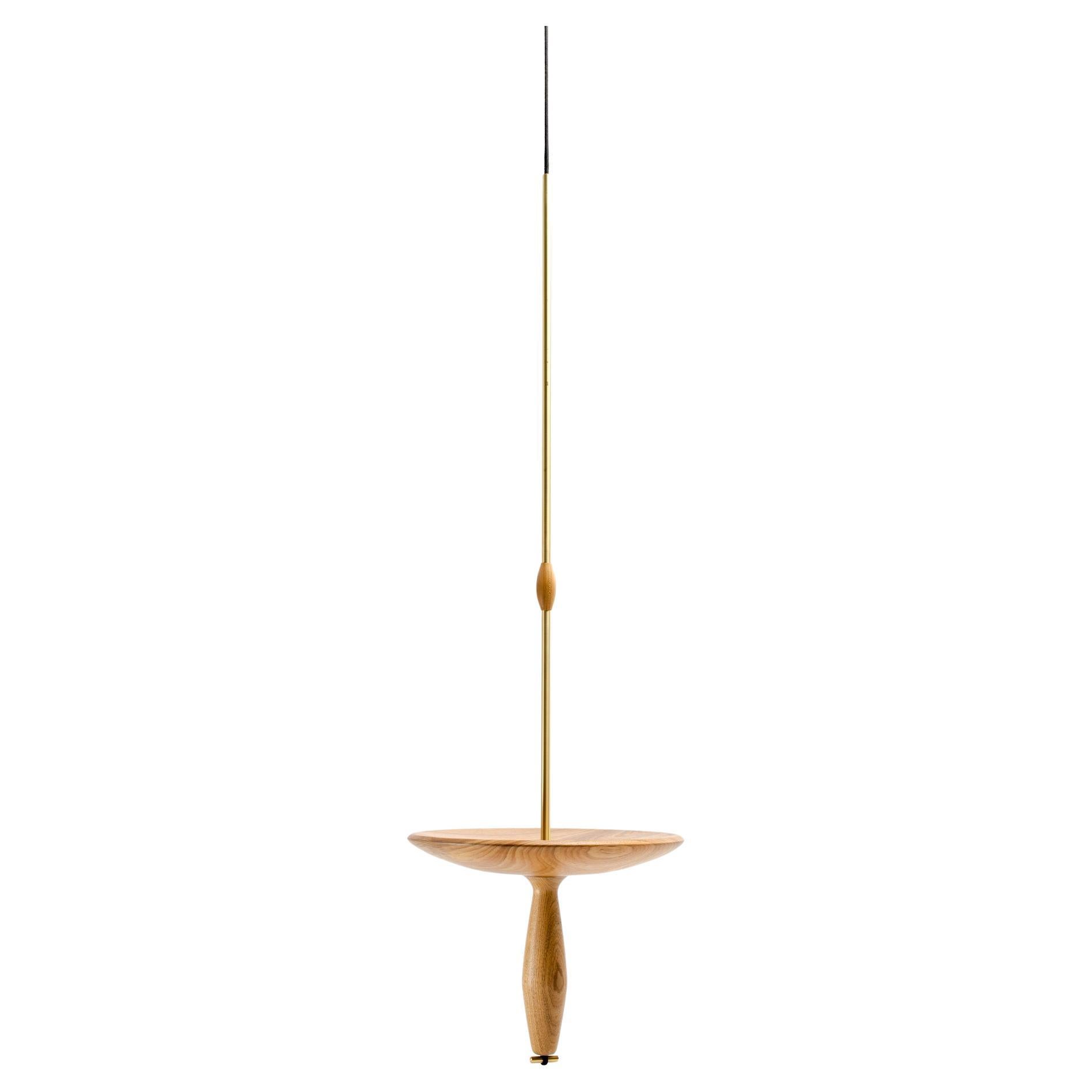 Balanço Gira in legno, ottone e acciaio di Andre Ferri Atelier