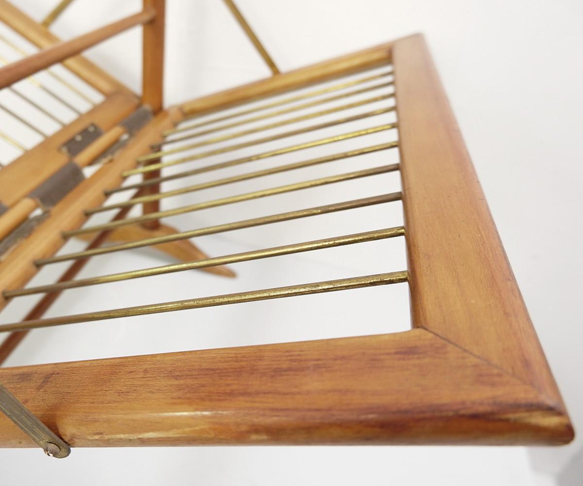 Wood and Brass Magazine Rack by Cesare Lacca, 1950s In Good Condition In Brussels, BE