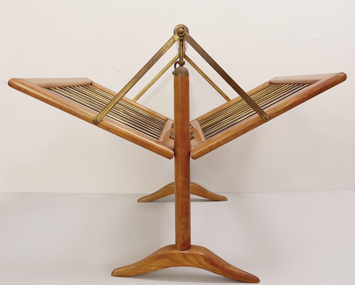 20th Century Wood and Brass Magazine Rack by Cesare Lacca, 1950s