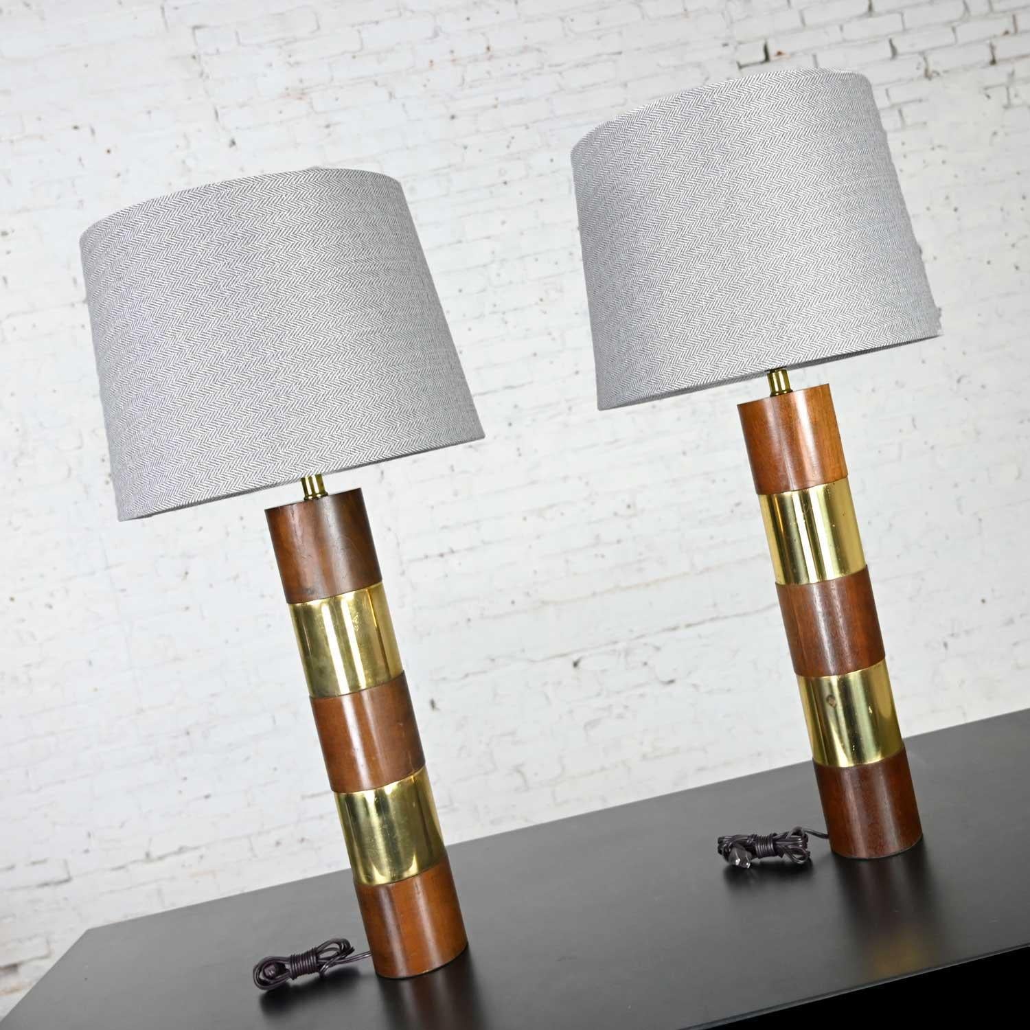 Modern Wood & Brass Plate Banded Pair Lamps Style of Milo Baughman for Thayer Coggin