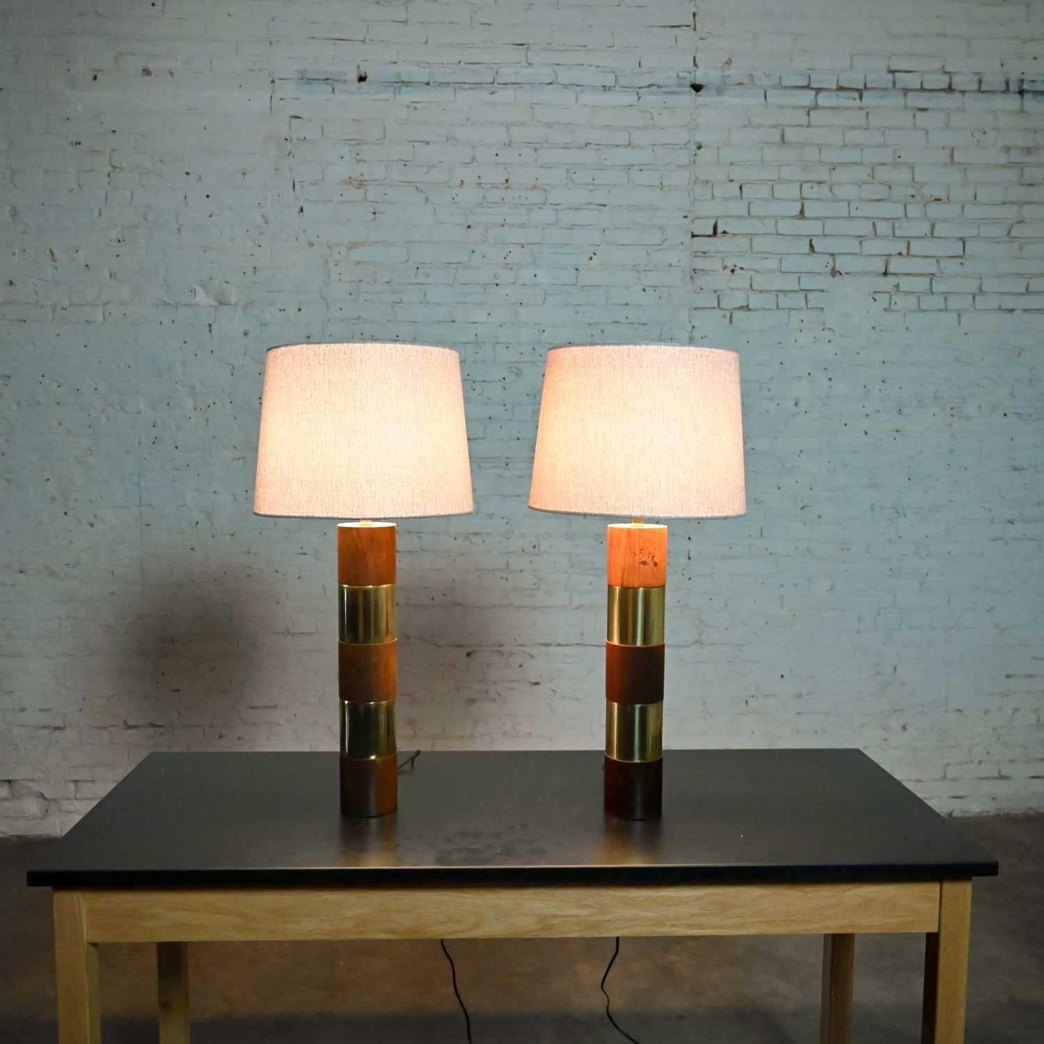 Late 20th Century Wood & Brass Plate Banded Pair Lamps Style of Milo Baughman for Thayer Coggin