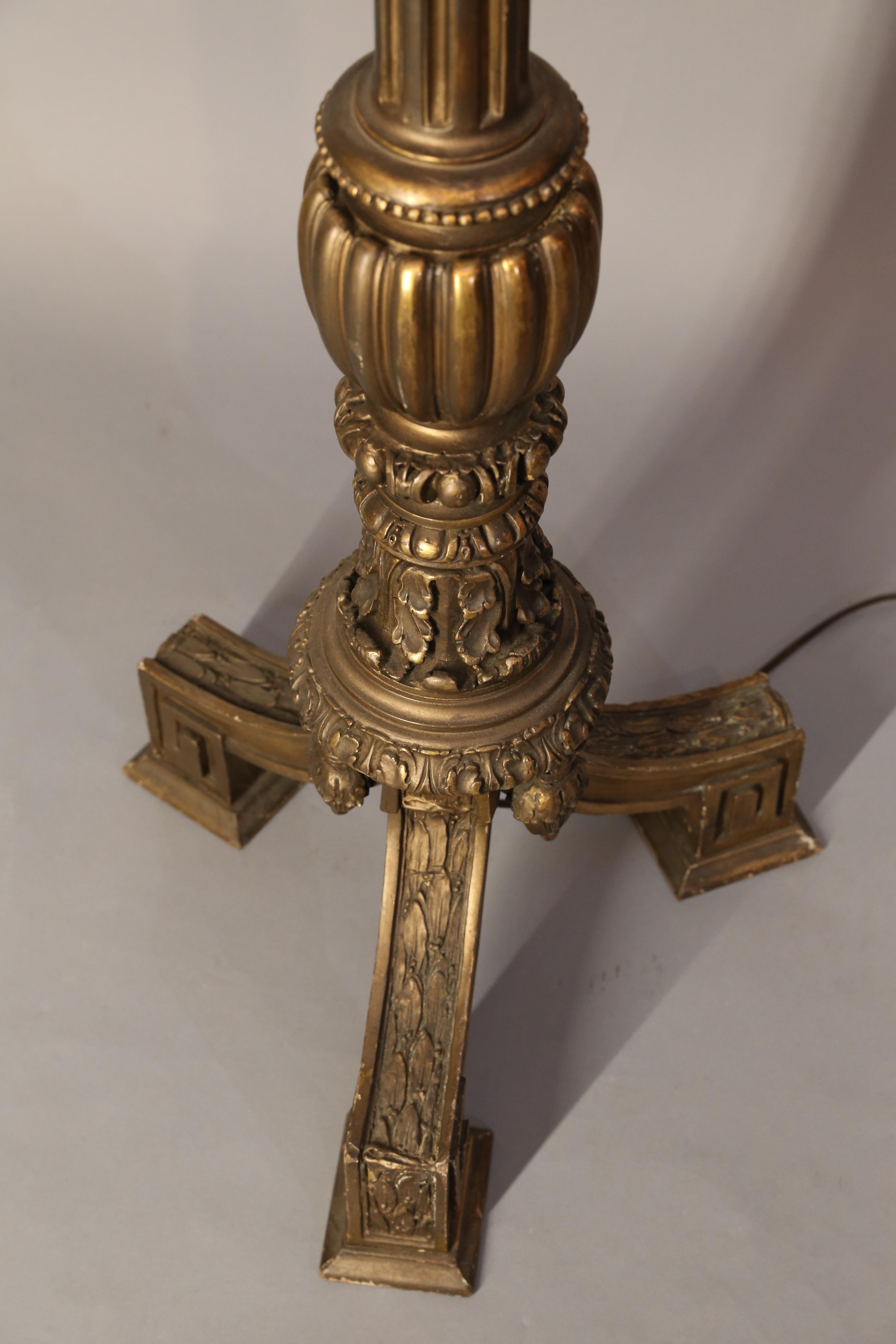 Wood Carved and Gilt Neoclassical Floor Lamp For Sale 7
