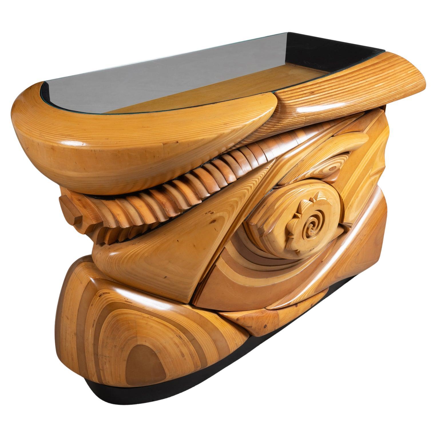 Bar sculpté en bois en vente