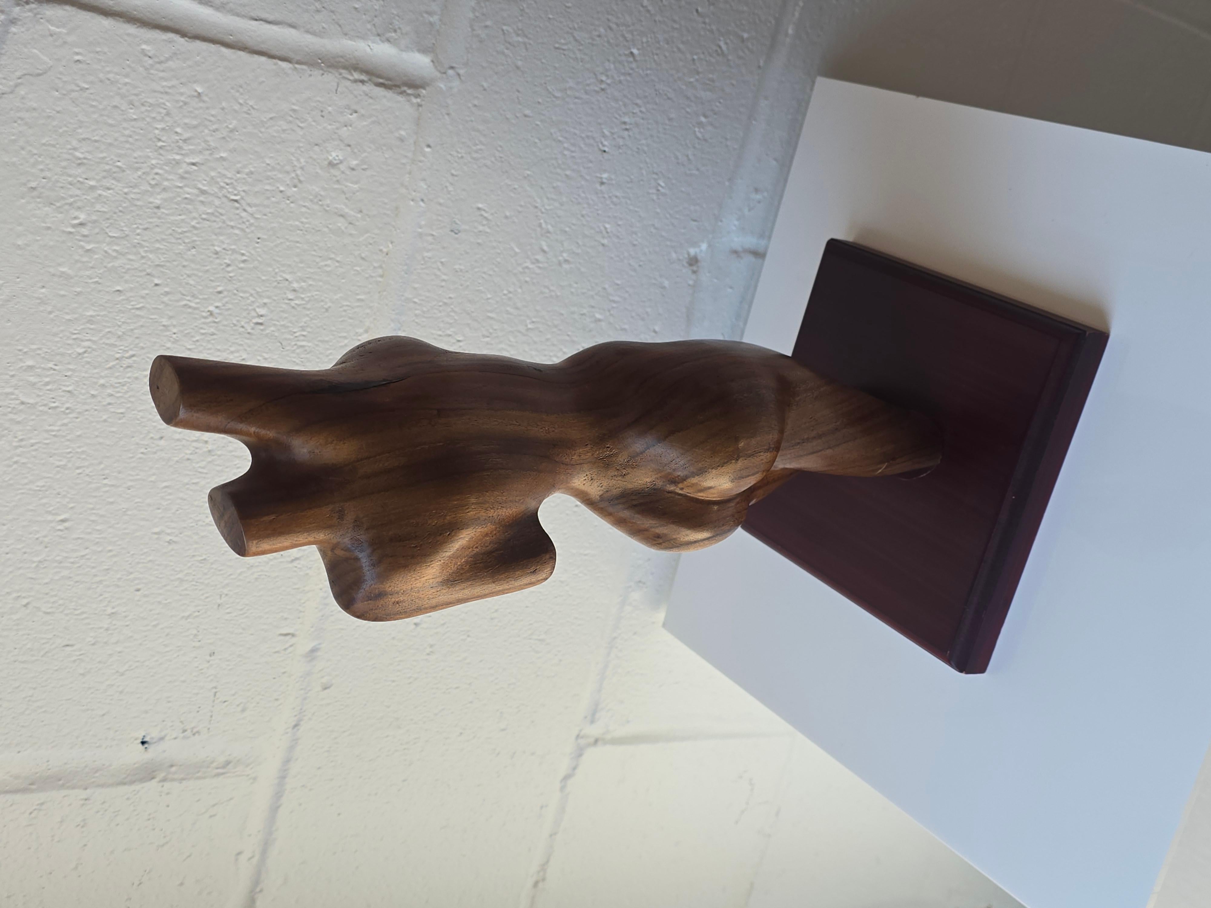 Fin du 20e siècle Sculpture féminine en bois sculpté en vente