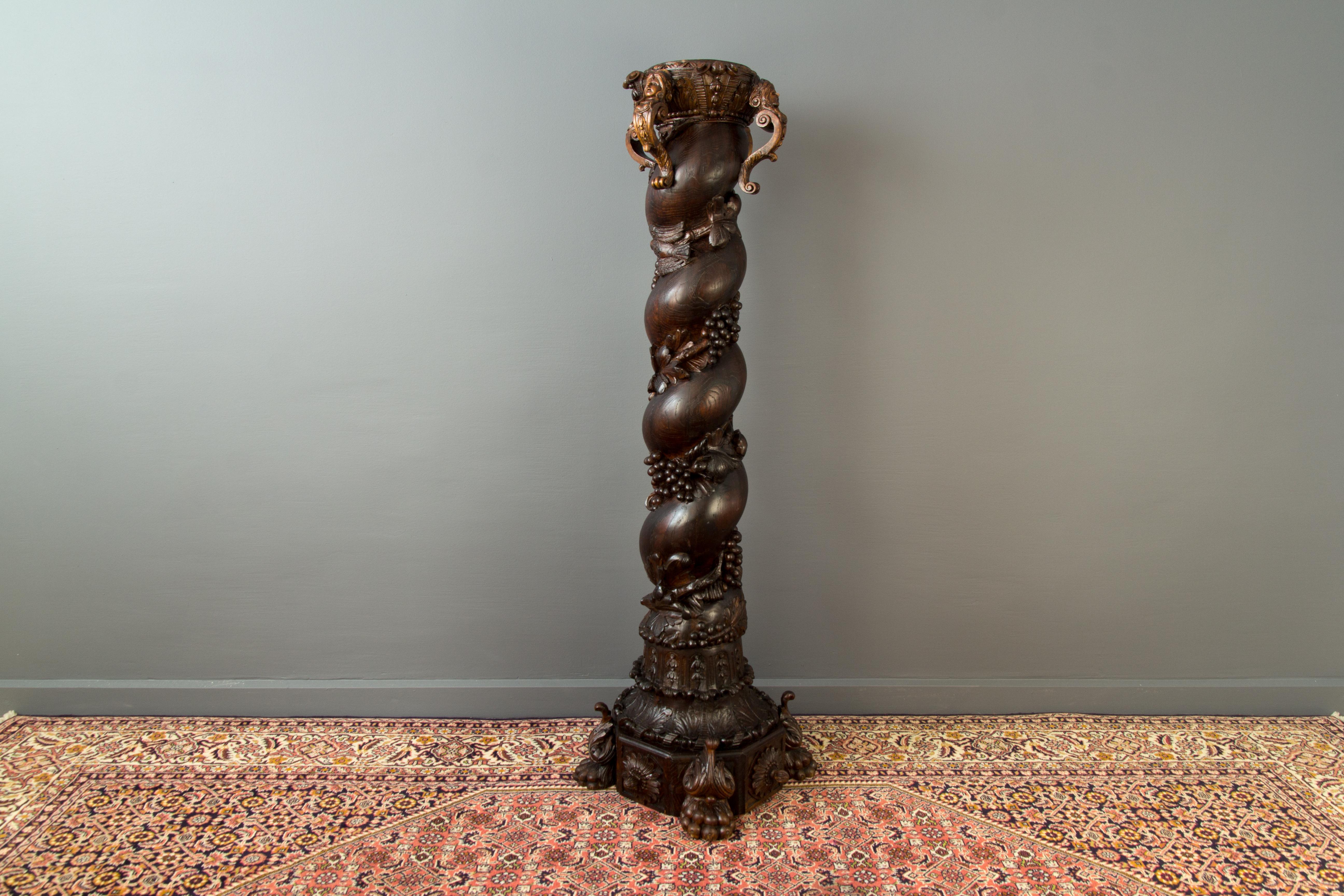 Colonne Solomon en bois de chêne sculpté à la main, baroque français du début du 20e siècle en vente 12