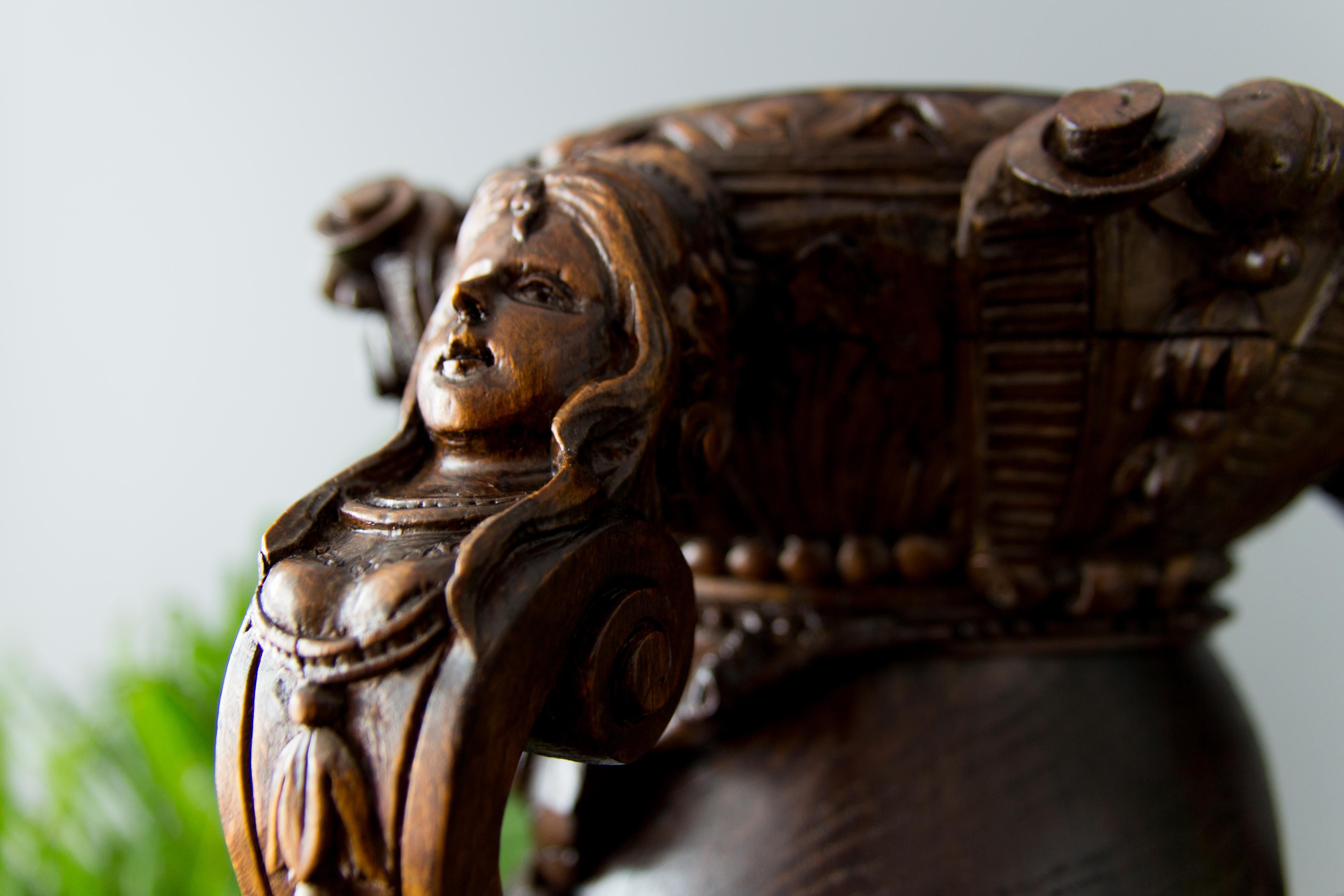Colonne Solomon en bois de chêne sculpté à la main, baroque français du début du 20e siècle Bon état - En vente à Barntrup, DE