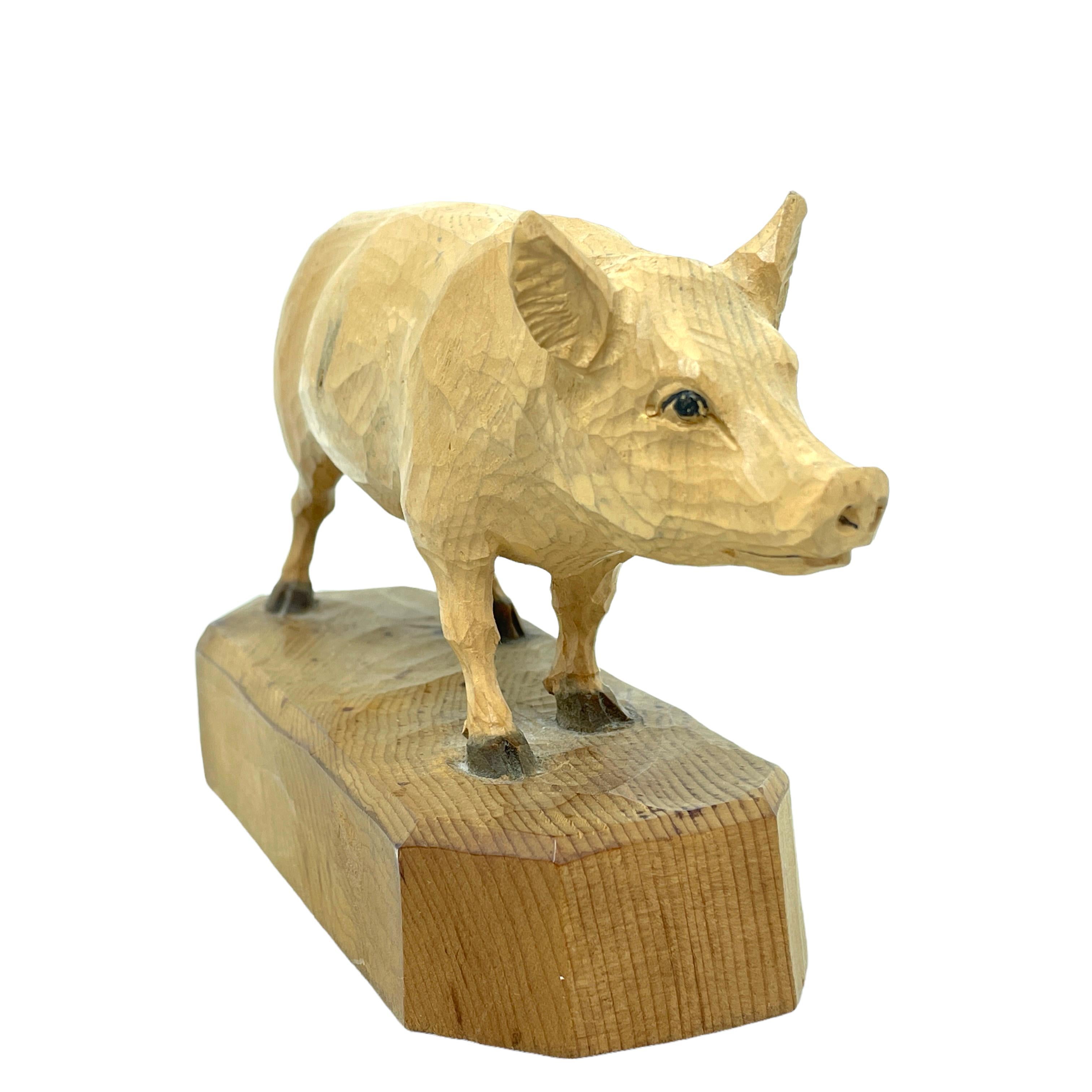 pig wood carving