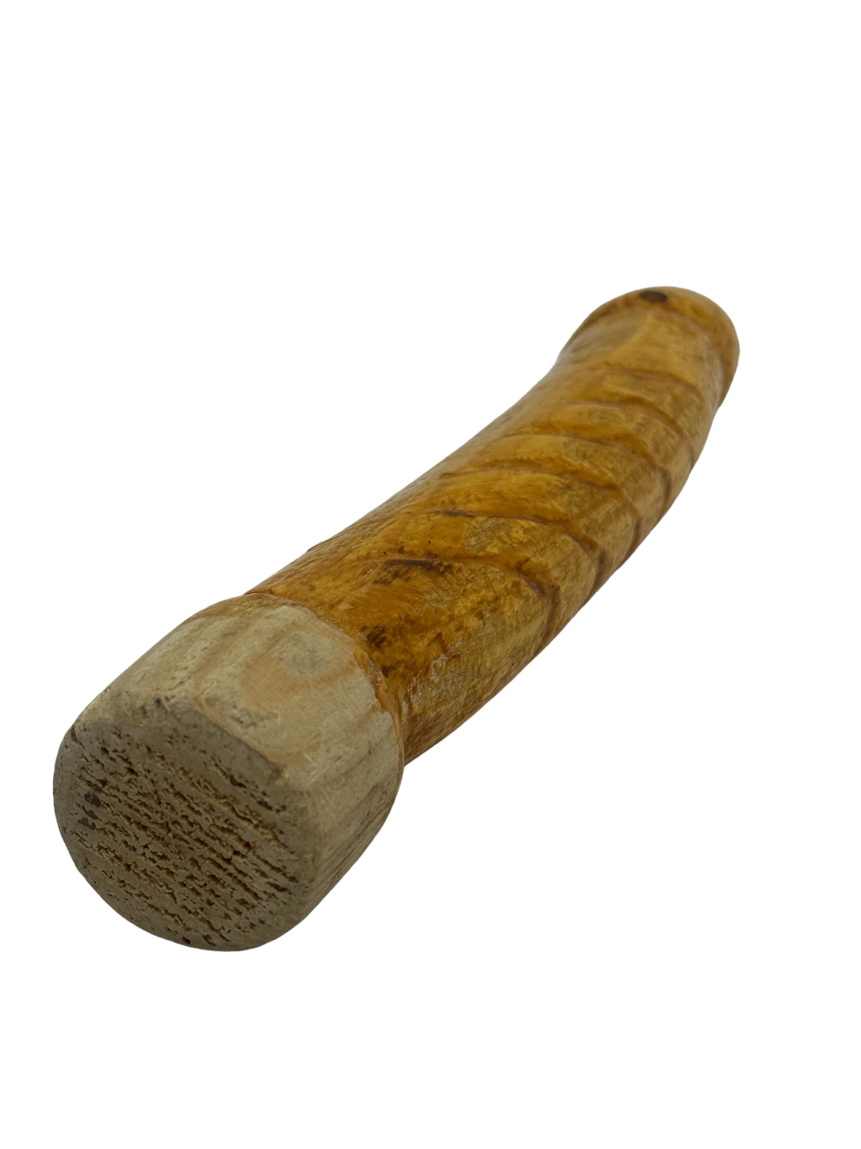 Wood Carving Penis Figurine Wabi Sabi Object Vintage Asia 1950s In Good Condition For Sale In Nuernberg, DE