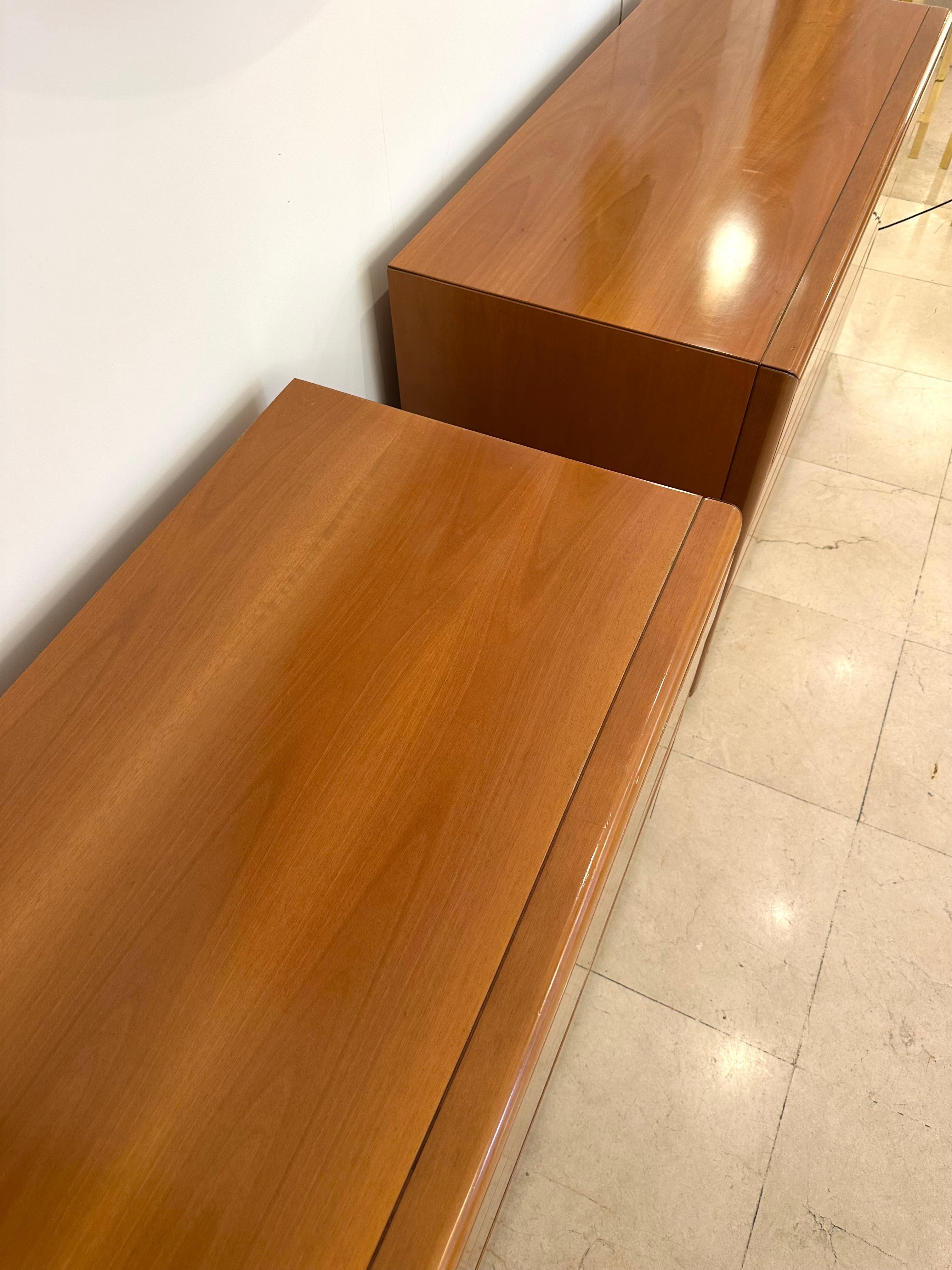 Wood Chest of Drawers by Luigi Saccardo for Gasparello. Italy, 1970s Bon état - En vente à SAINT-OUEN, FR
