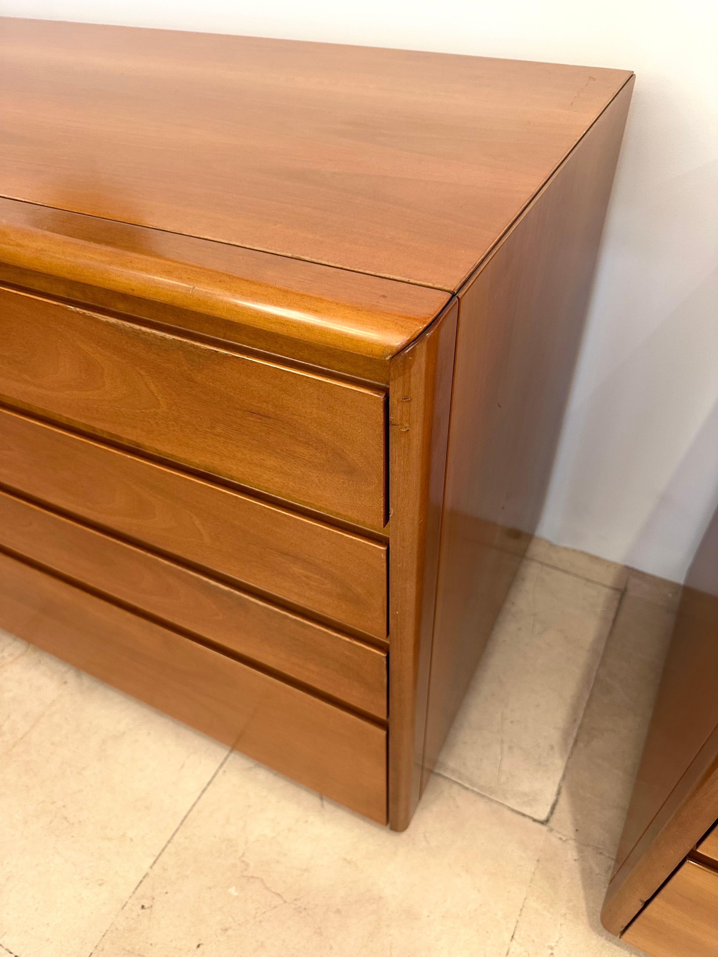 Fin du 20e siècle Wood Chest of Drawers by Luigi Saccardo for Gasparello. Italy, 1970s en vente