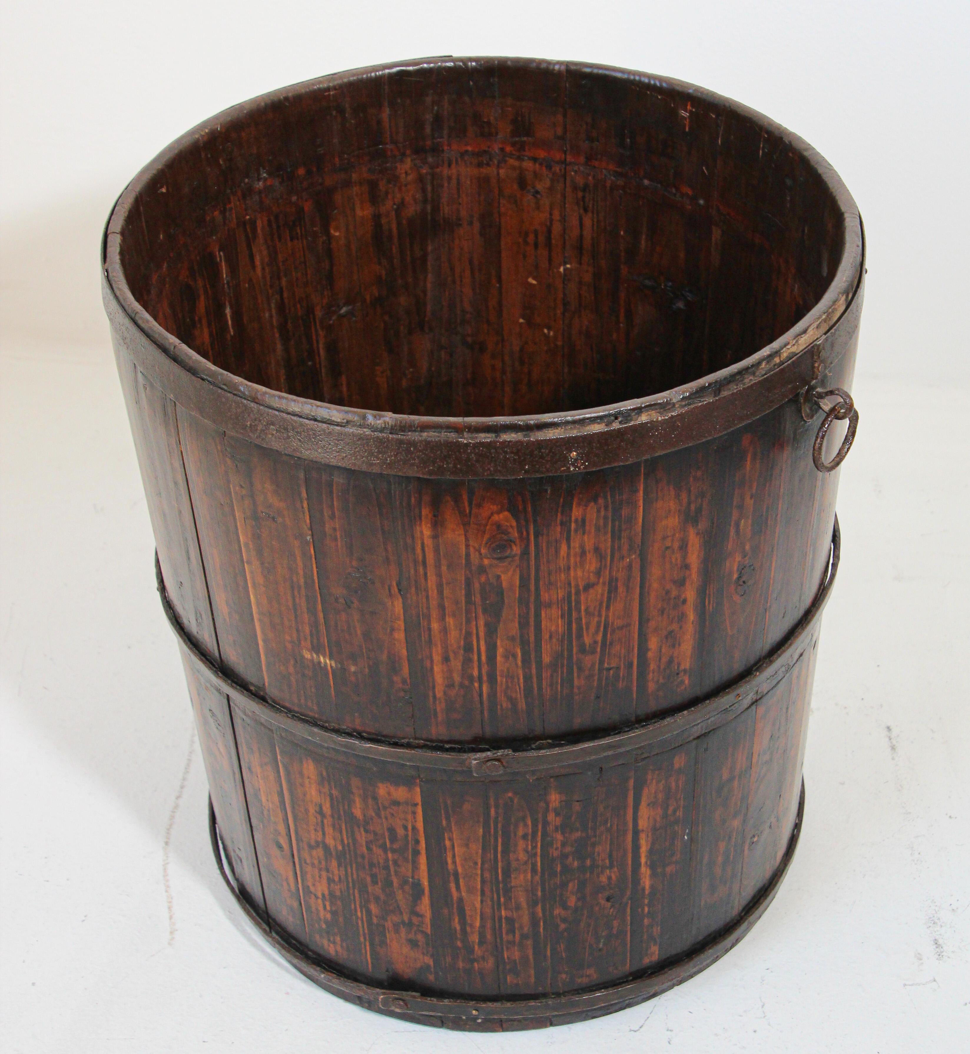 Asian Chinese Export Wood Bucket with Wrought Iron Bands 7