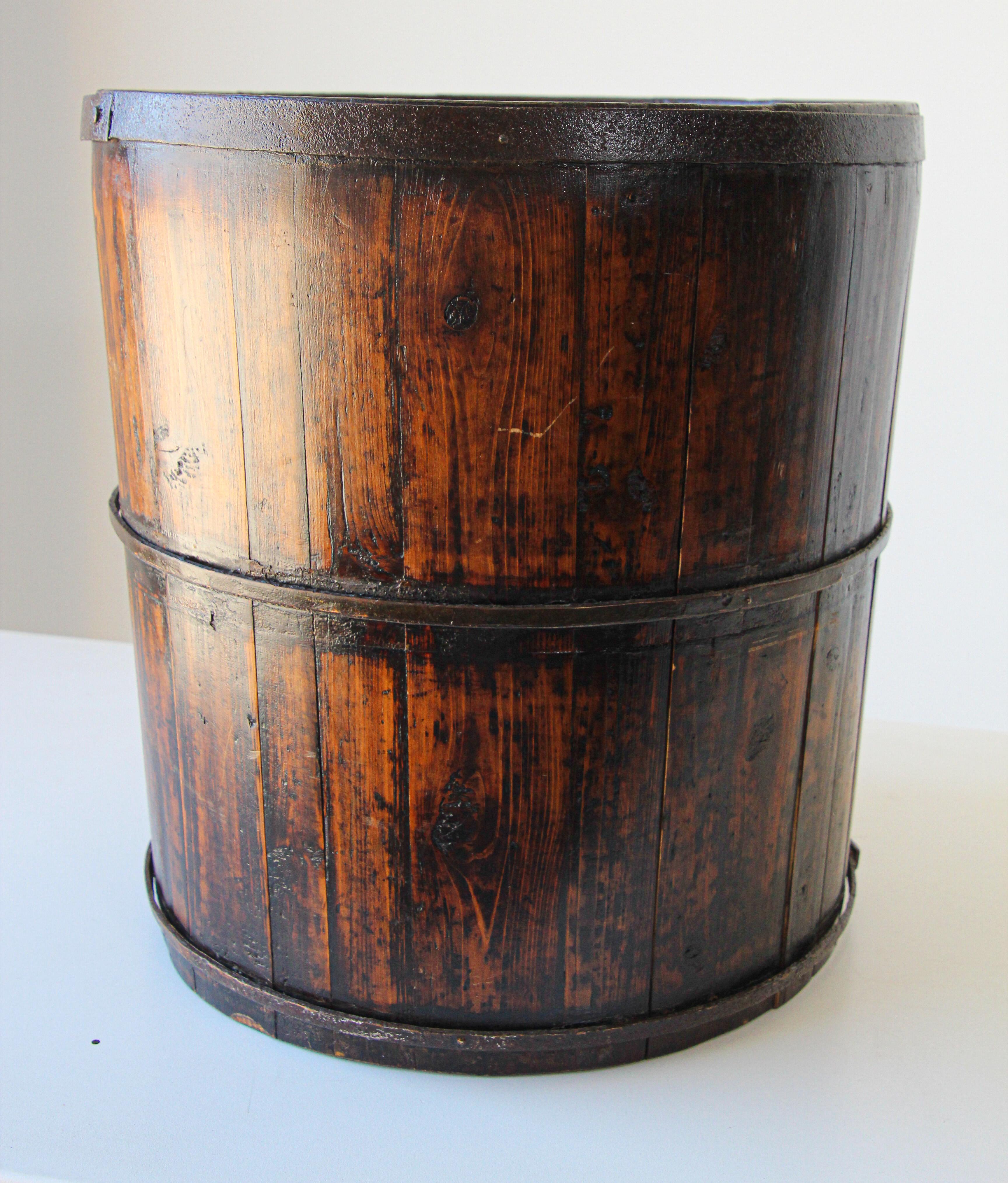 Hand-Crafted Asian Chinese Export Wood Bucket with Wrought Iron Bands