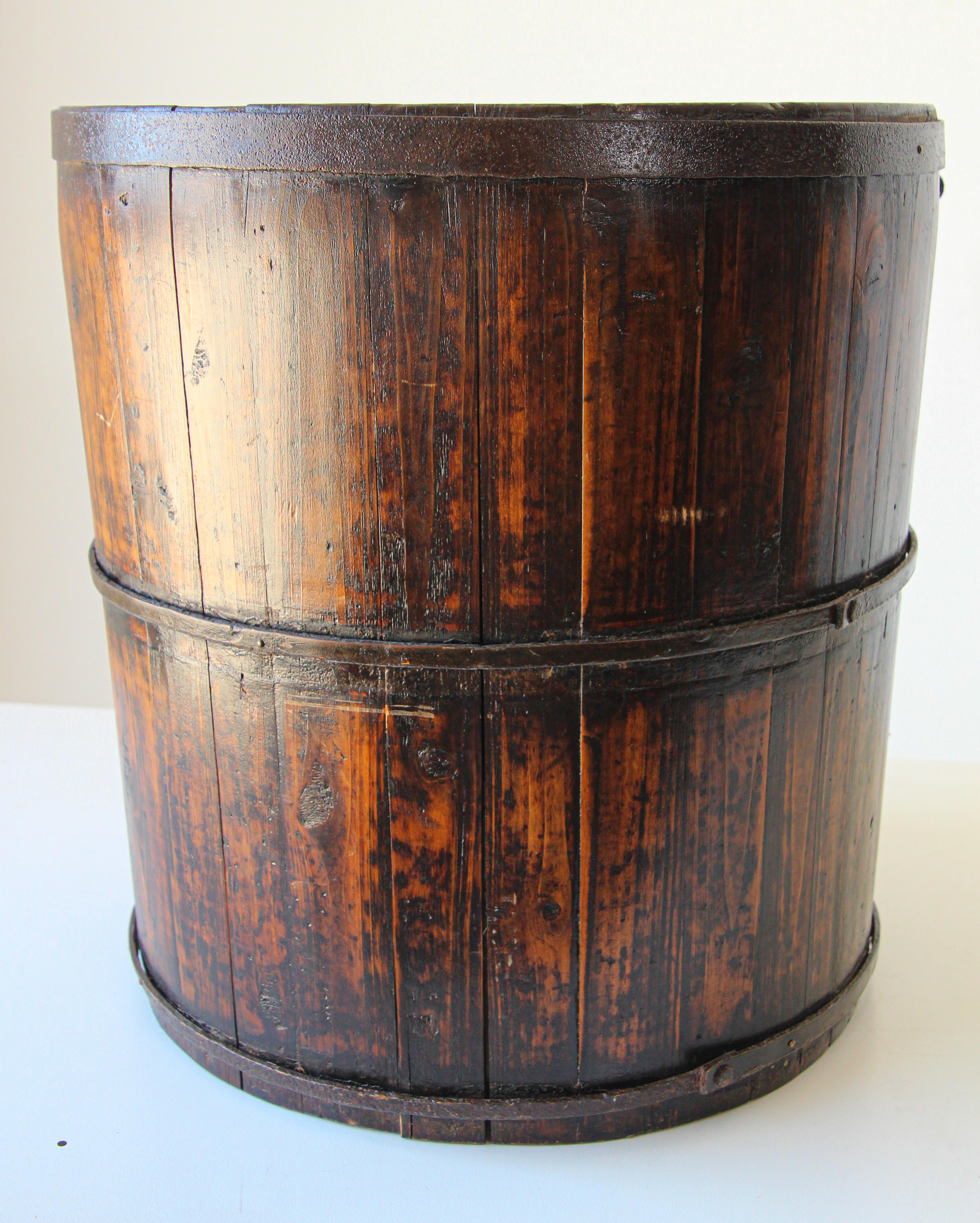 Asian Chinese Export Wood Bucket with Wrought Iron Bands In Fair Condition In North Hollywood, CA