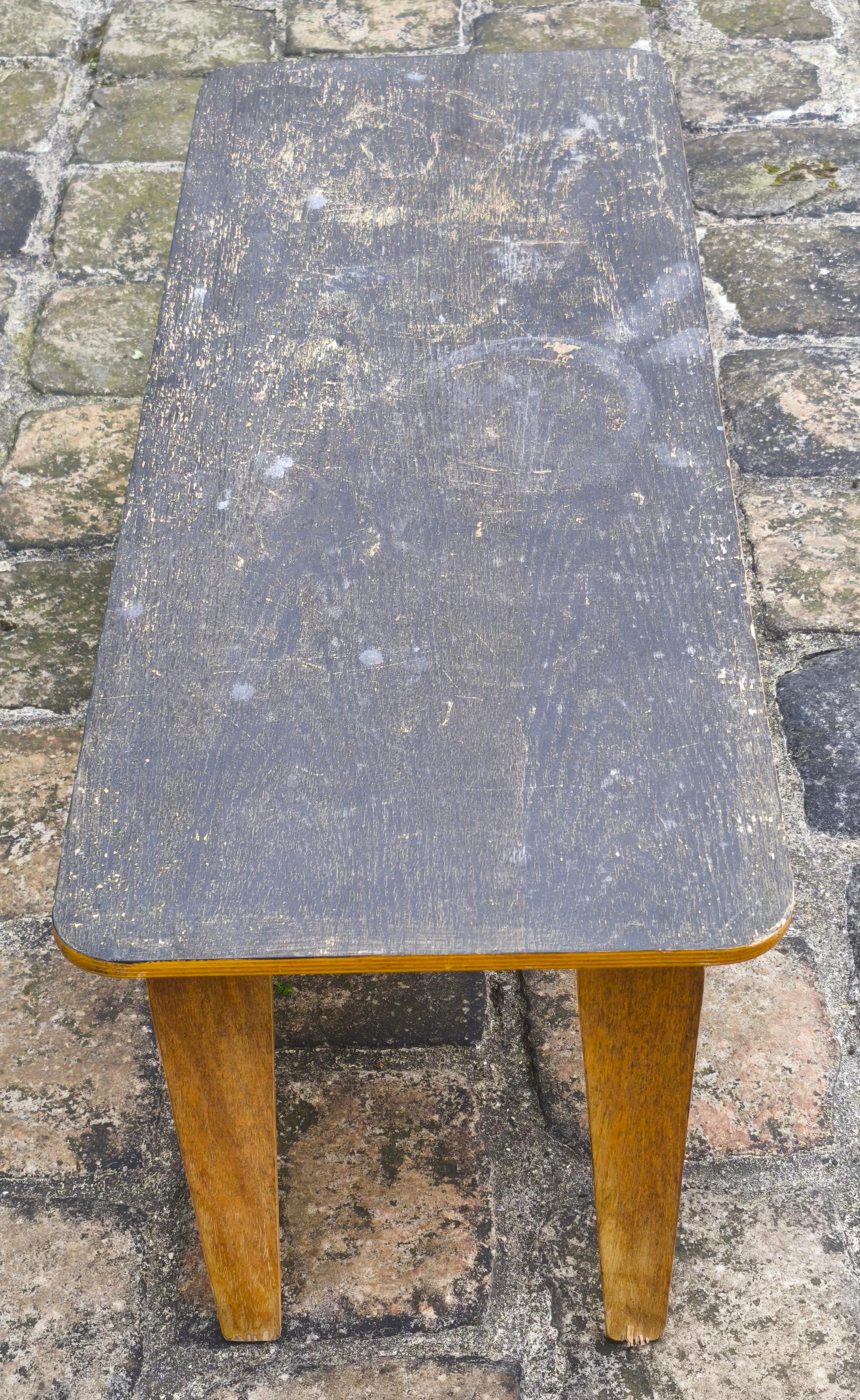 Wood coffee table, 50s, attributed to Eames Evans Herman Miller For Sale 2