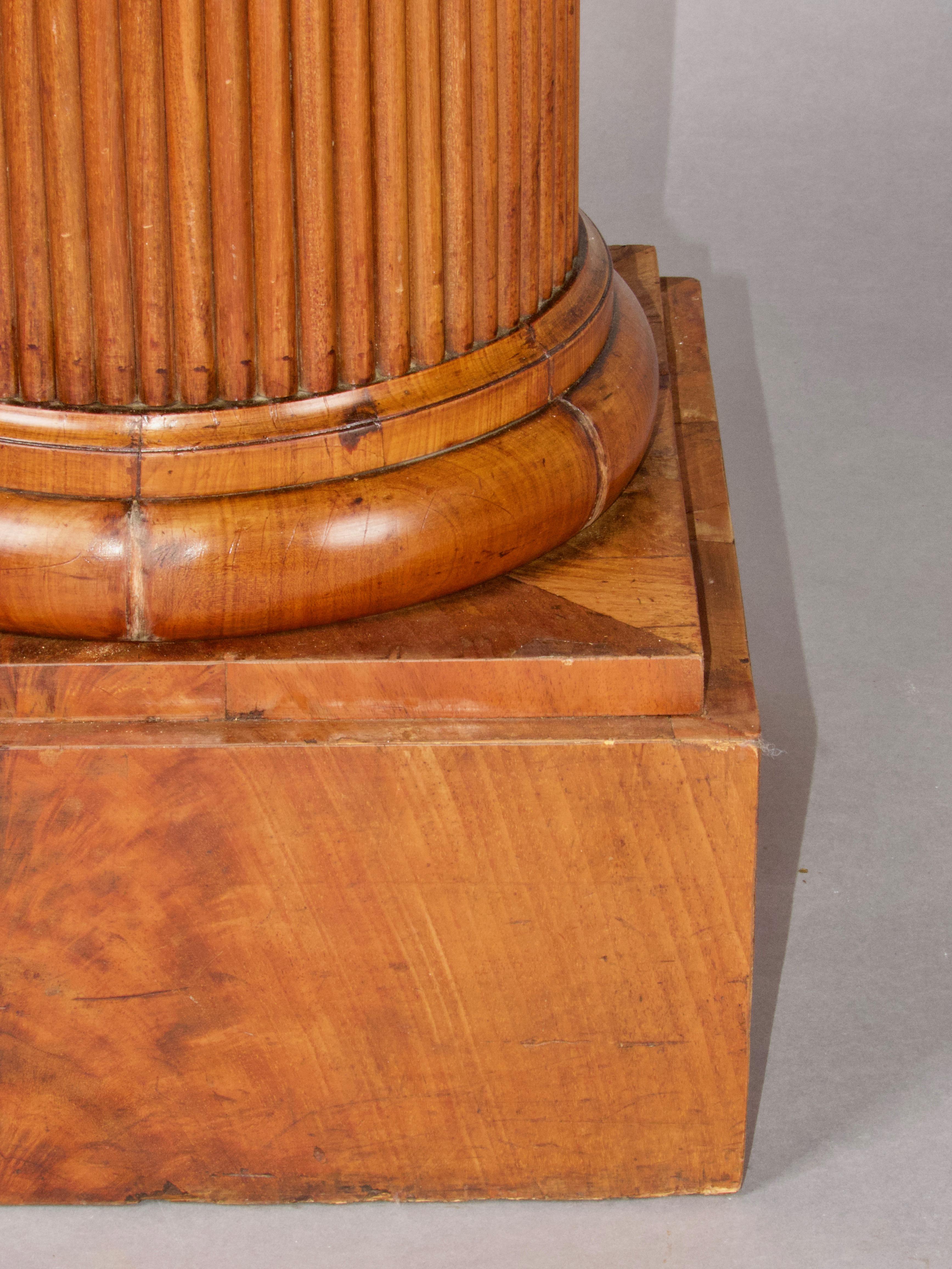 Colonne en Wood en vente 1