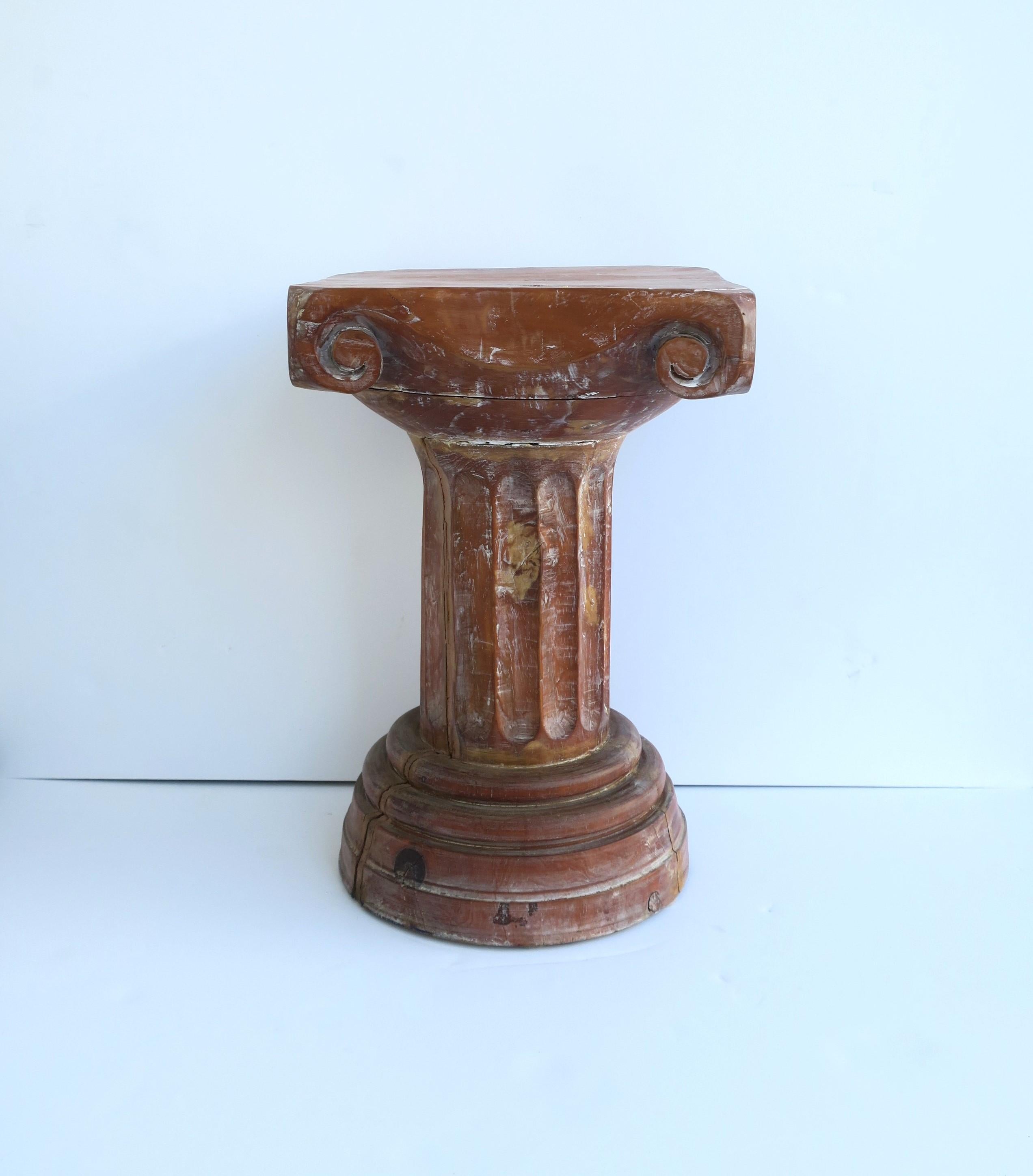 20th Century Wood Column Pedestal Table Neoclassical for Sculpture or Cocktail For Sale