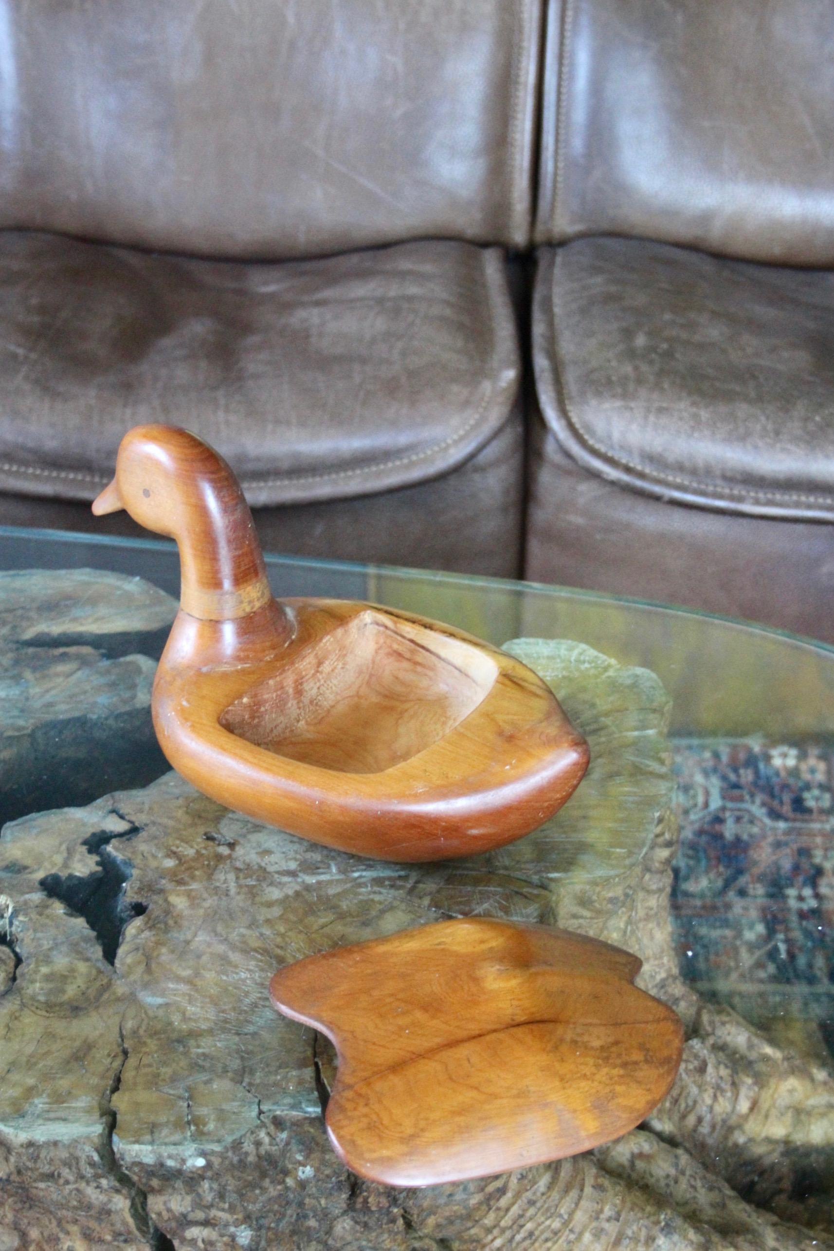 Wood duck decorative box For Sale 2