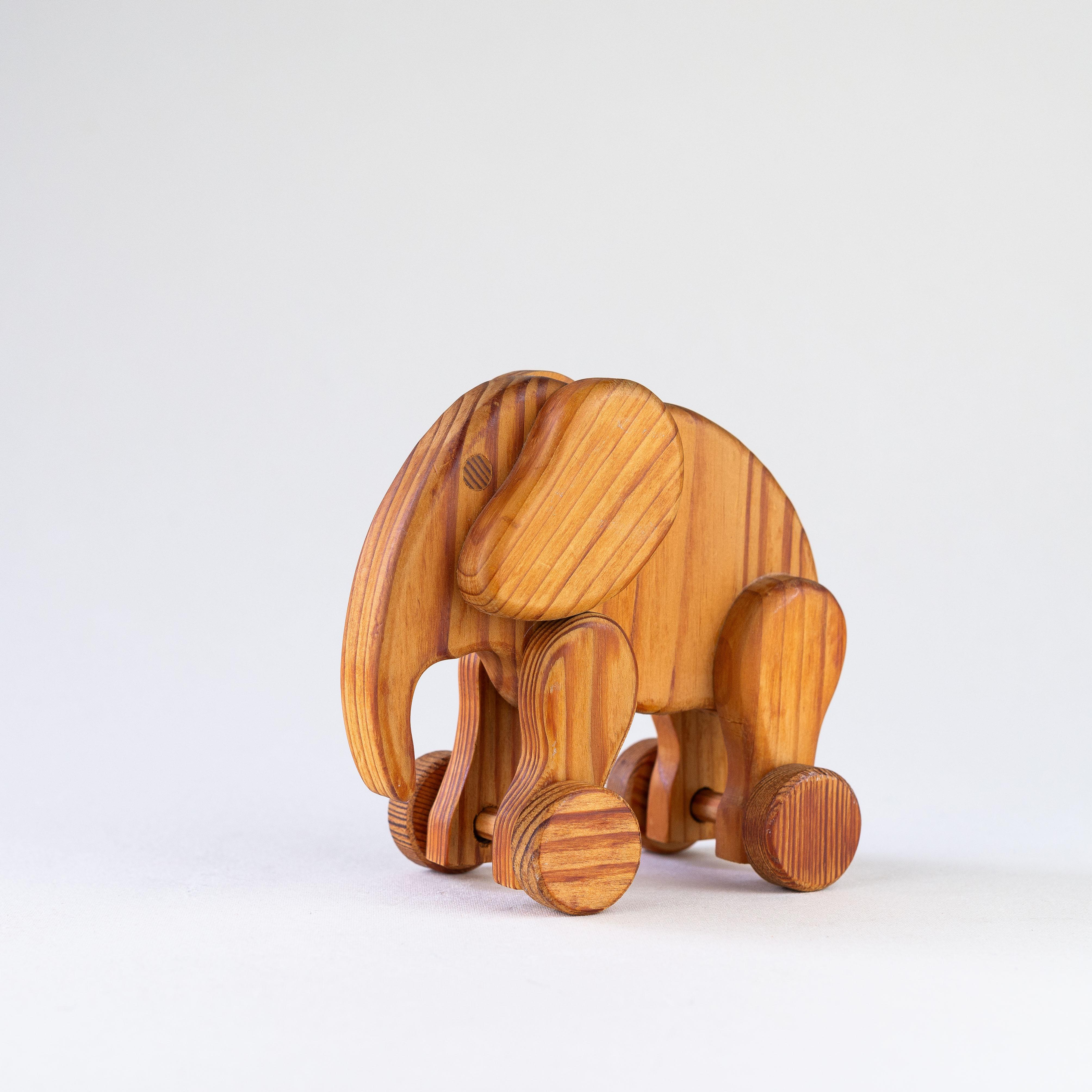 Woodwork Wood Elephant Decorative Push Toy on Wheels 1960s For Sale